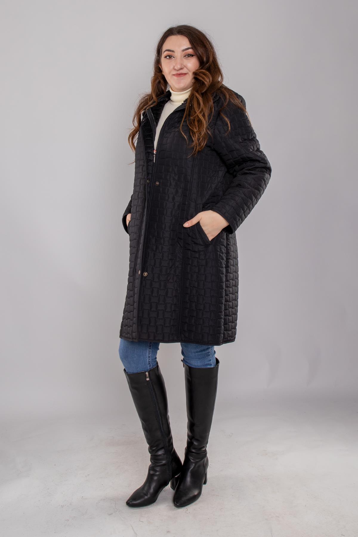 1062-1 Battal İçi Taytüyü Kapitone Kapüşonlu Kadın Mont