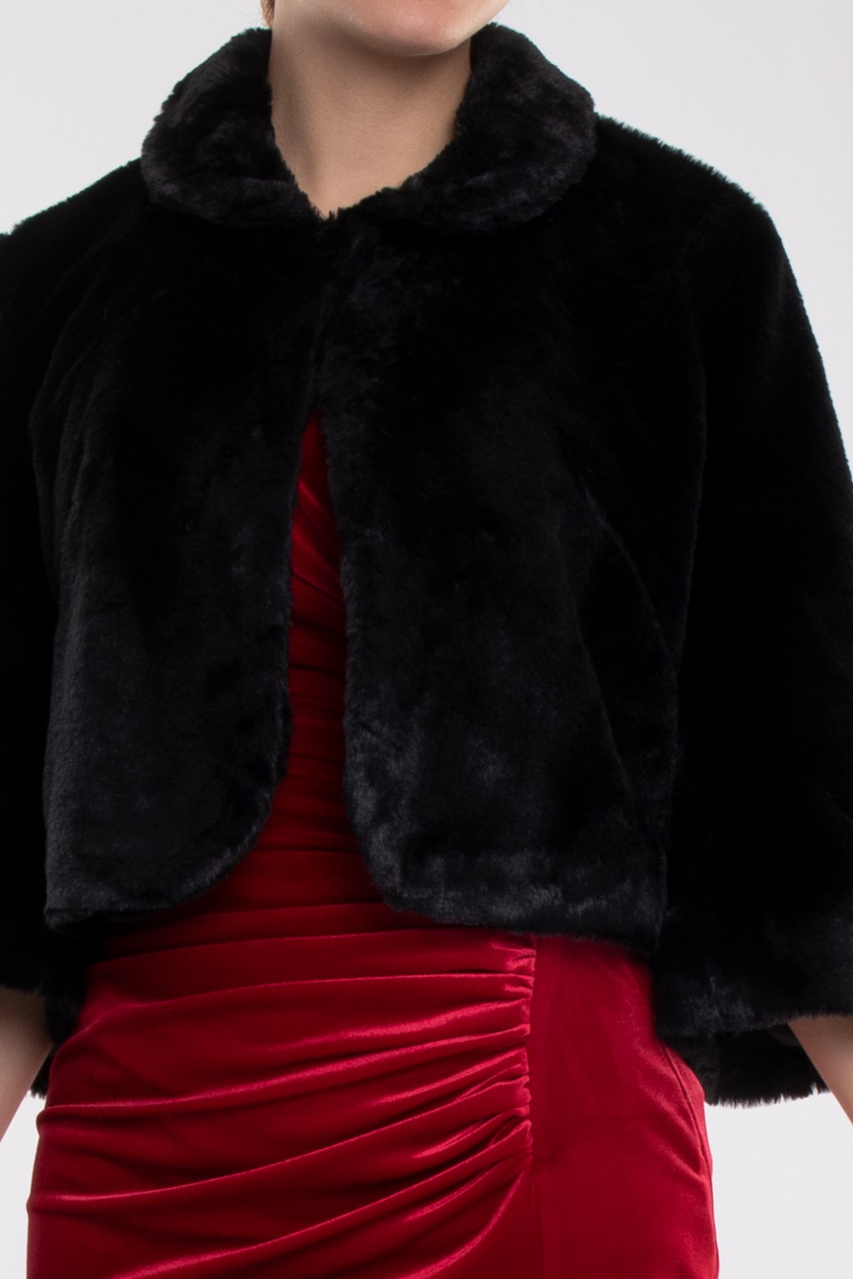 1065 Büyük Beden Yaka Çıtçıtlı Kürklü Kısa Ceket