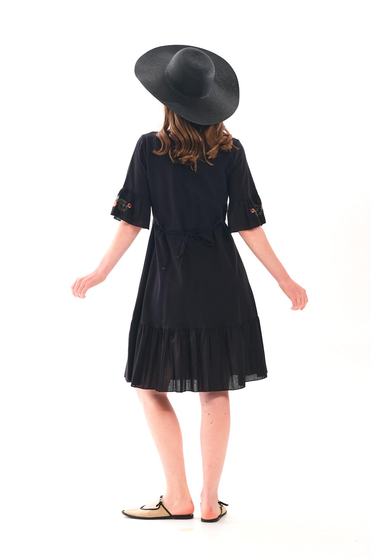 1068 Kol Eteği Valonlu Vyaka Nakışlı Otantik Elbise