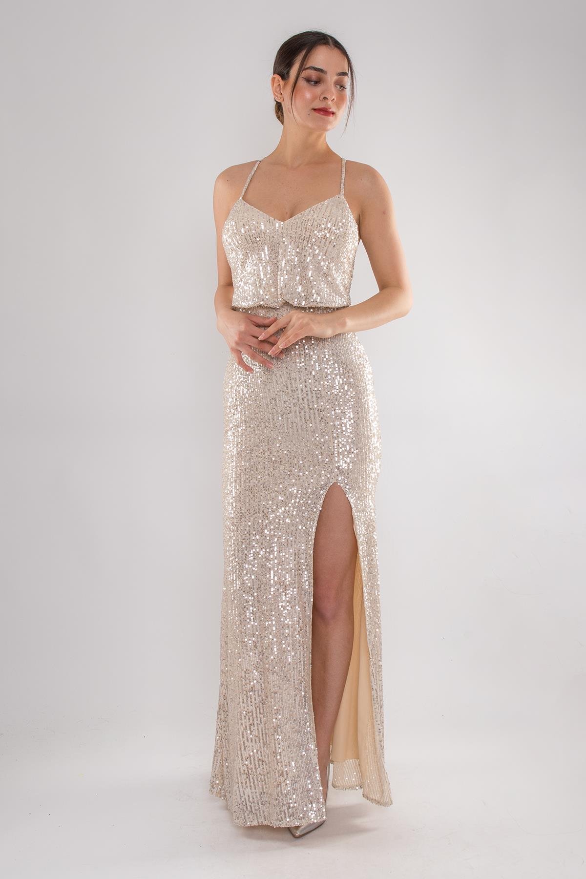 1078 Arkası Çapraz İpli Yırtmaçlı Pulpayet Uzun Elbise