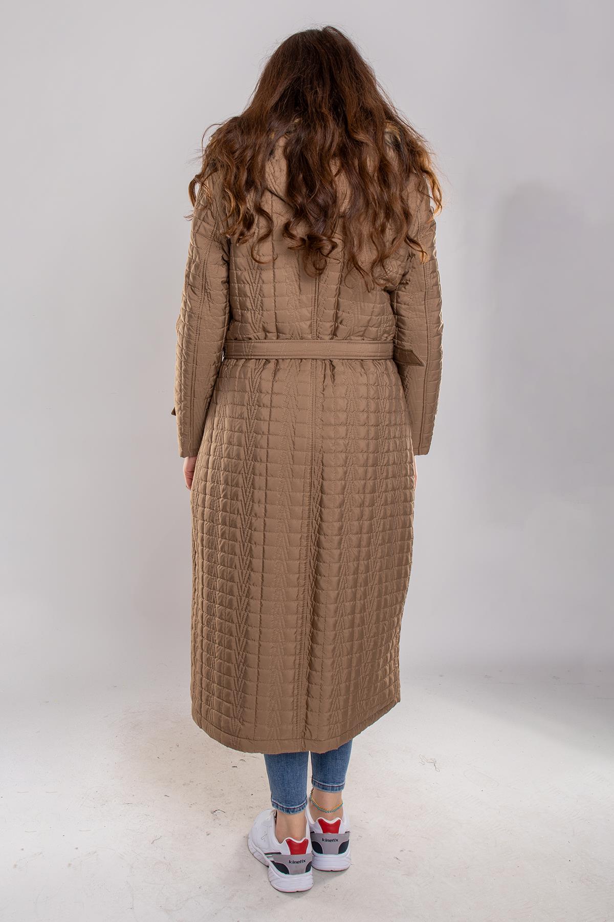 1078 Büyük Beden Kemerli Zigzag Desen Kapüşonlu Uzun Kadın Mont