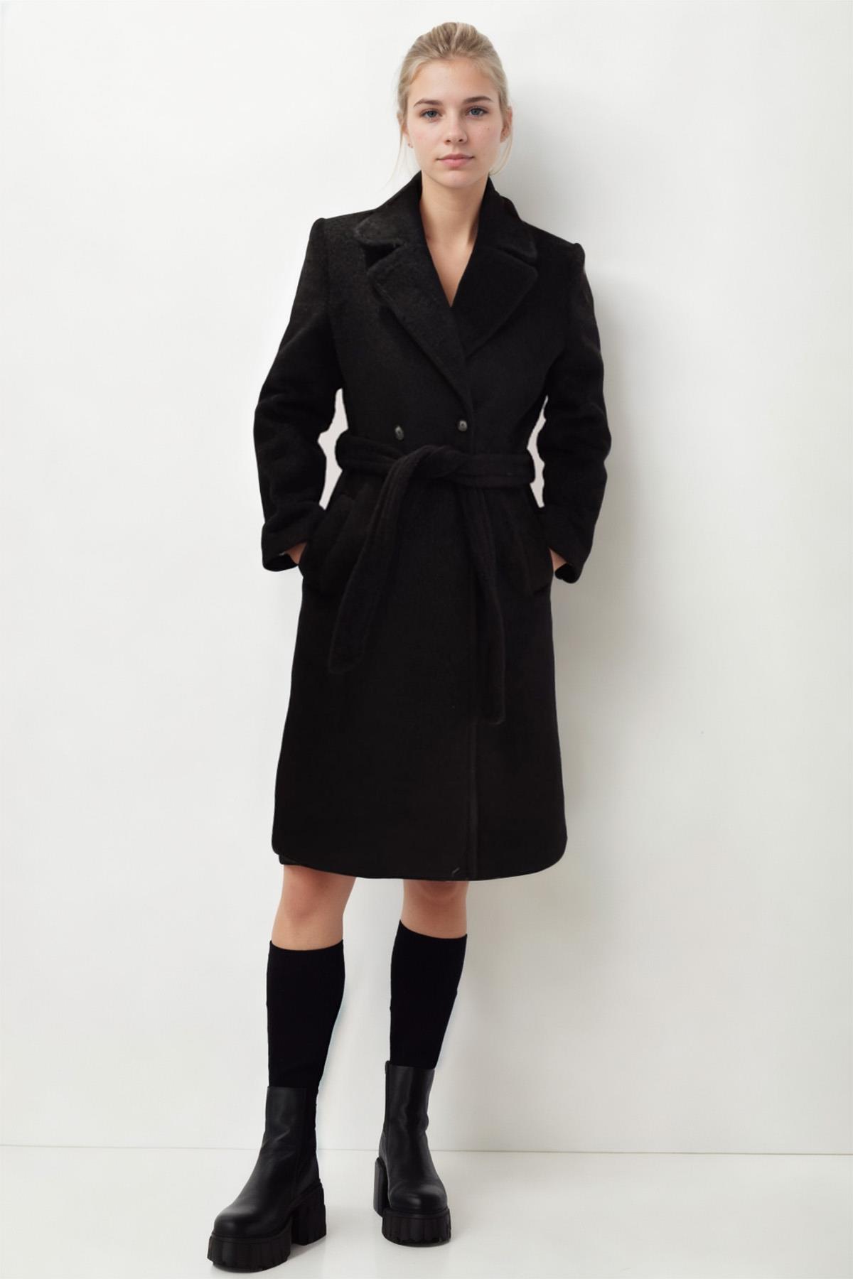 1105 Ceket Yaka Kuşaklı Düğmeli Uzun Keçe Kaban