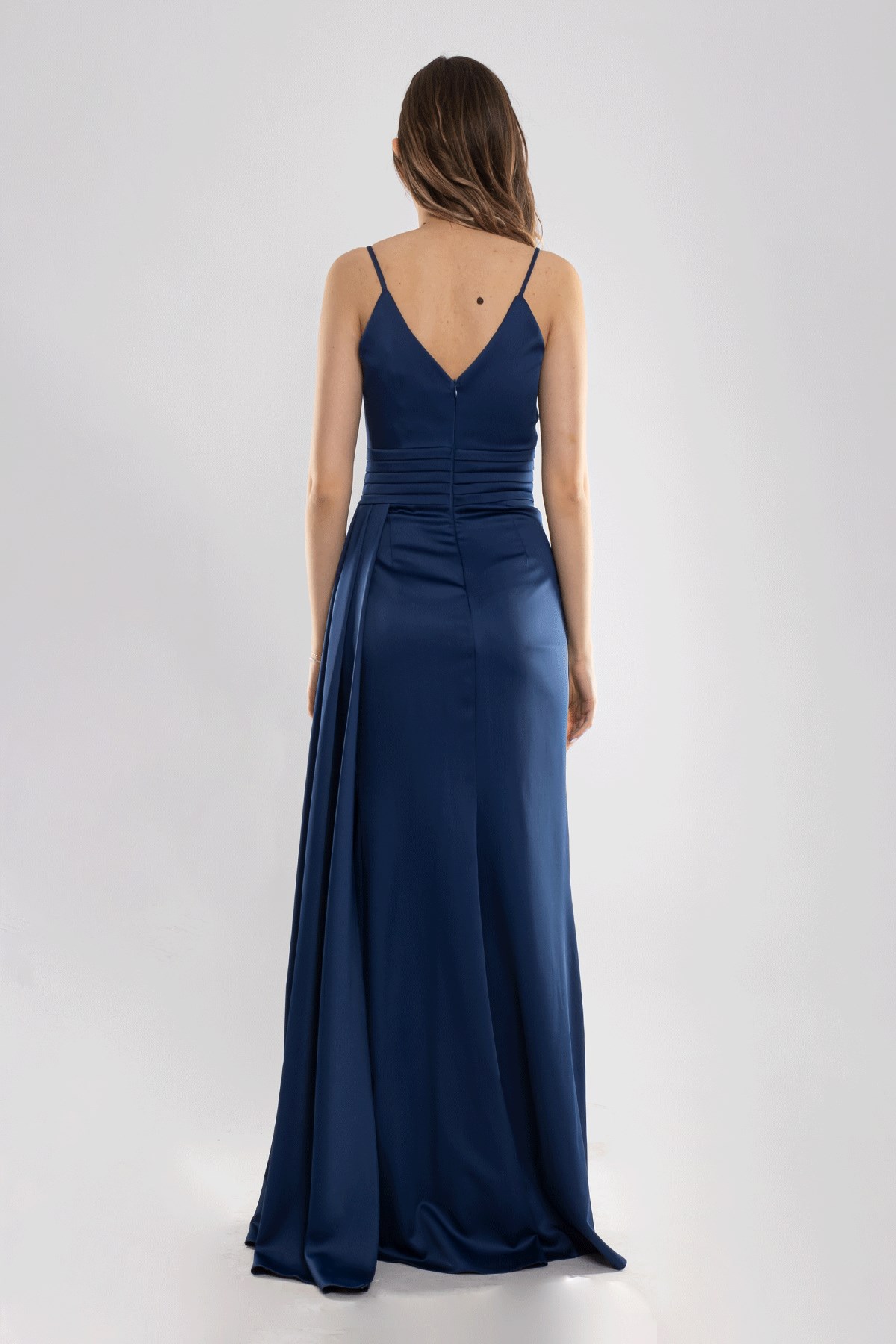 1196 İp Askı Yanı Drape Beli Pileli Uzun Saten Elbise