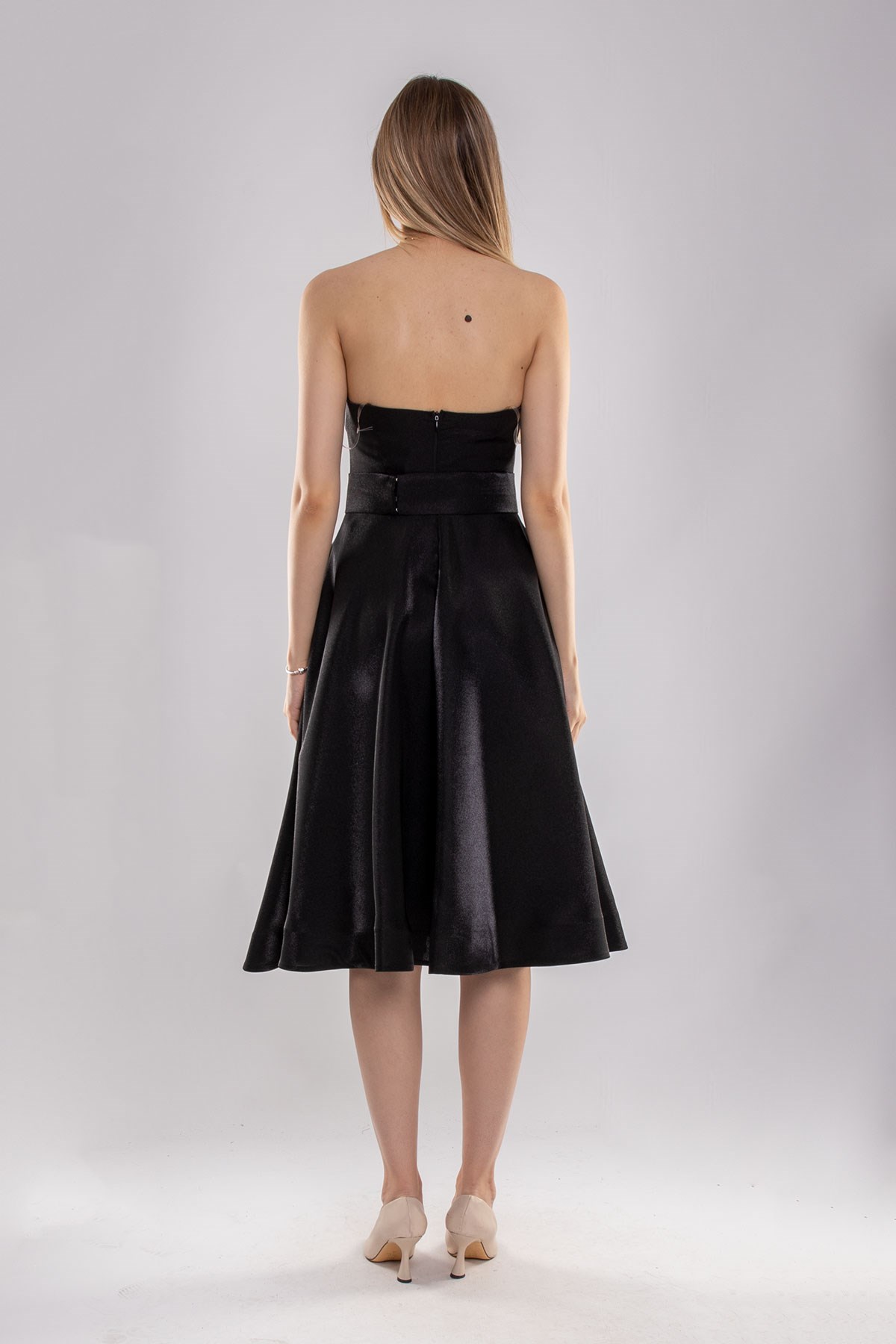 1211 Straplez Kemerli Ve Cepli Çan Etek Jakar Midiboy Elbise