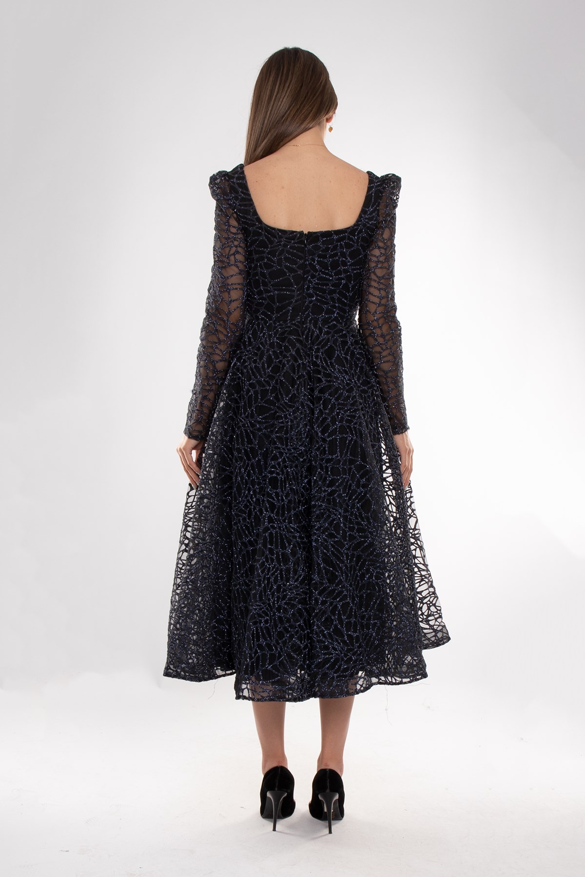 1299 Kare Yaka Uzunkol Simli Eteği Valon Midiboy Elbise