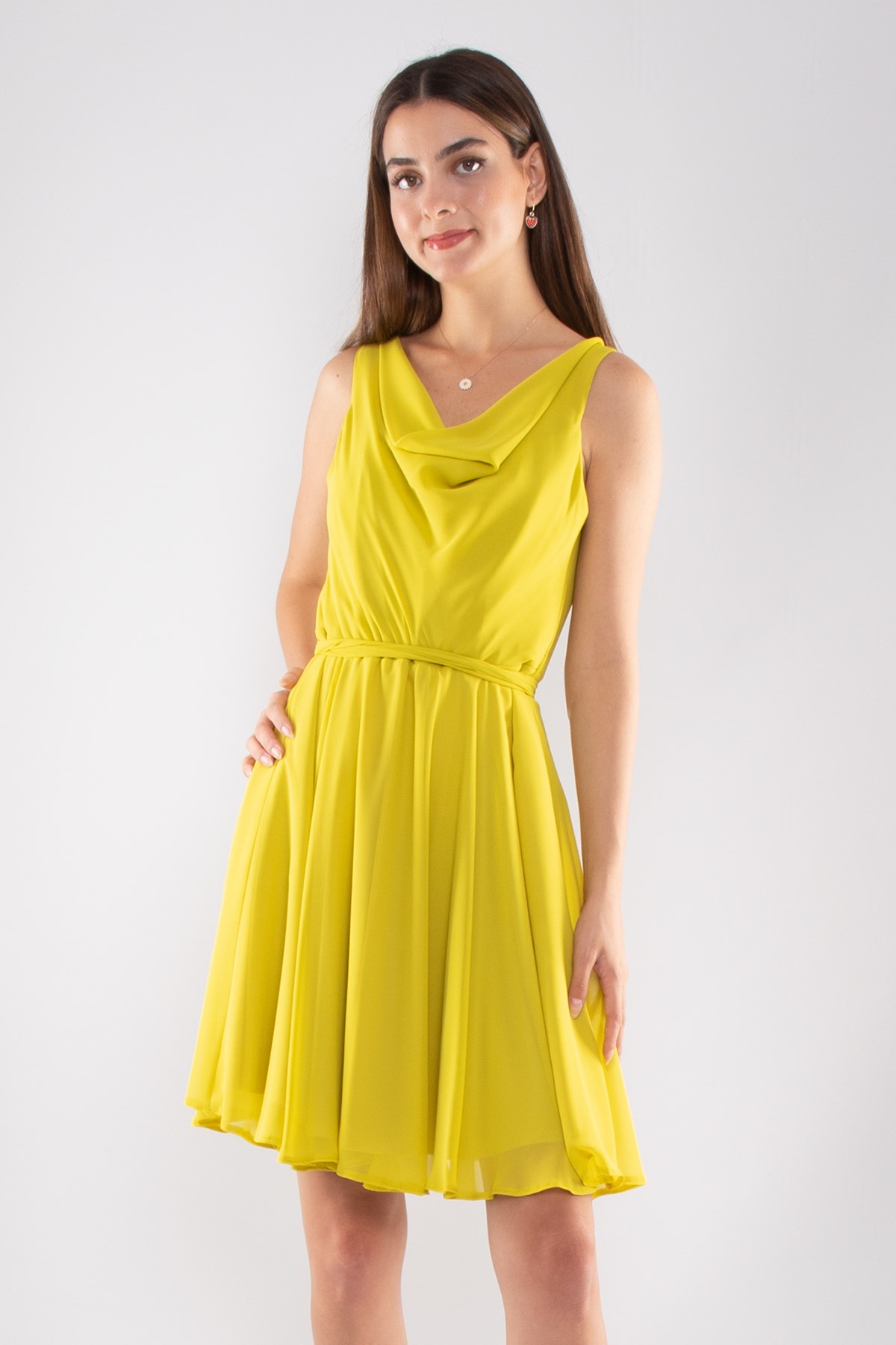 1301 Şal Yaka Beli Kuşaklı Kısa Saten Elbise