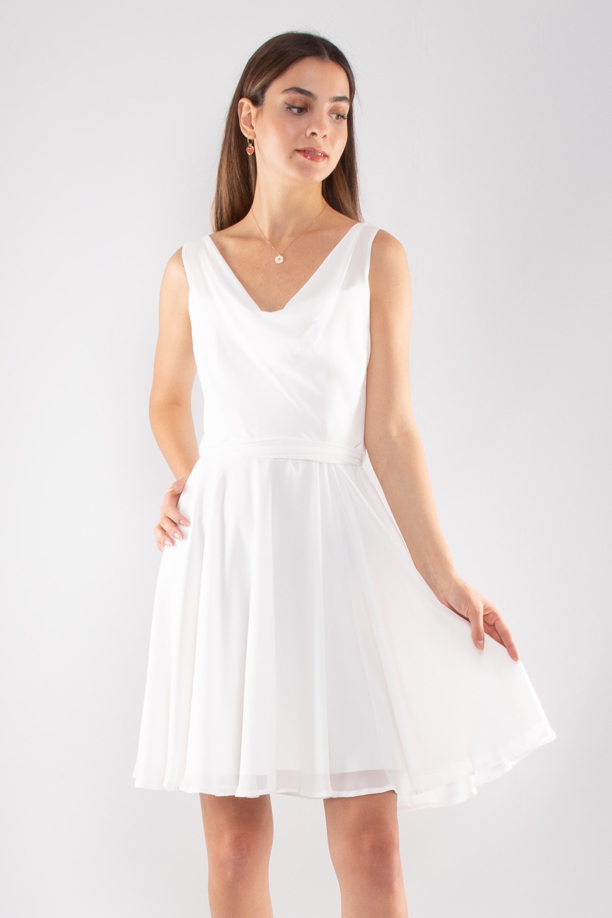 1301 Şal Yaka Beli Kuşaklı Kısa Saten Elbise