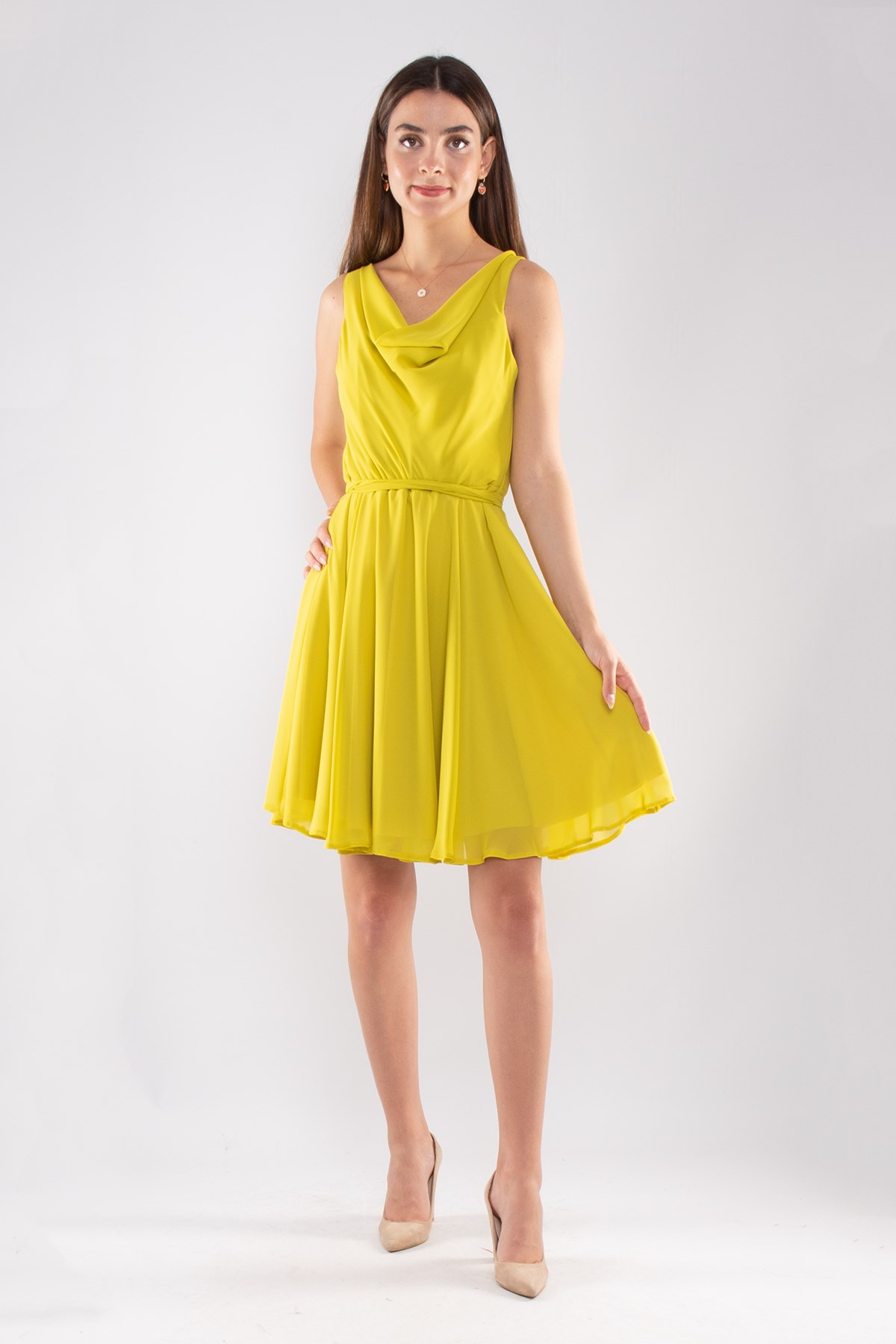 1301 Şal Yaka Beli Kuşaklı Kısa Saten Elbise