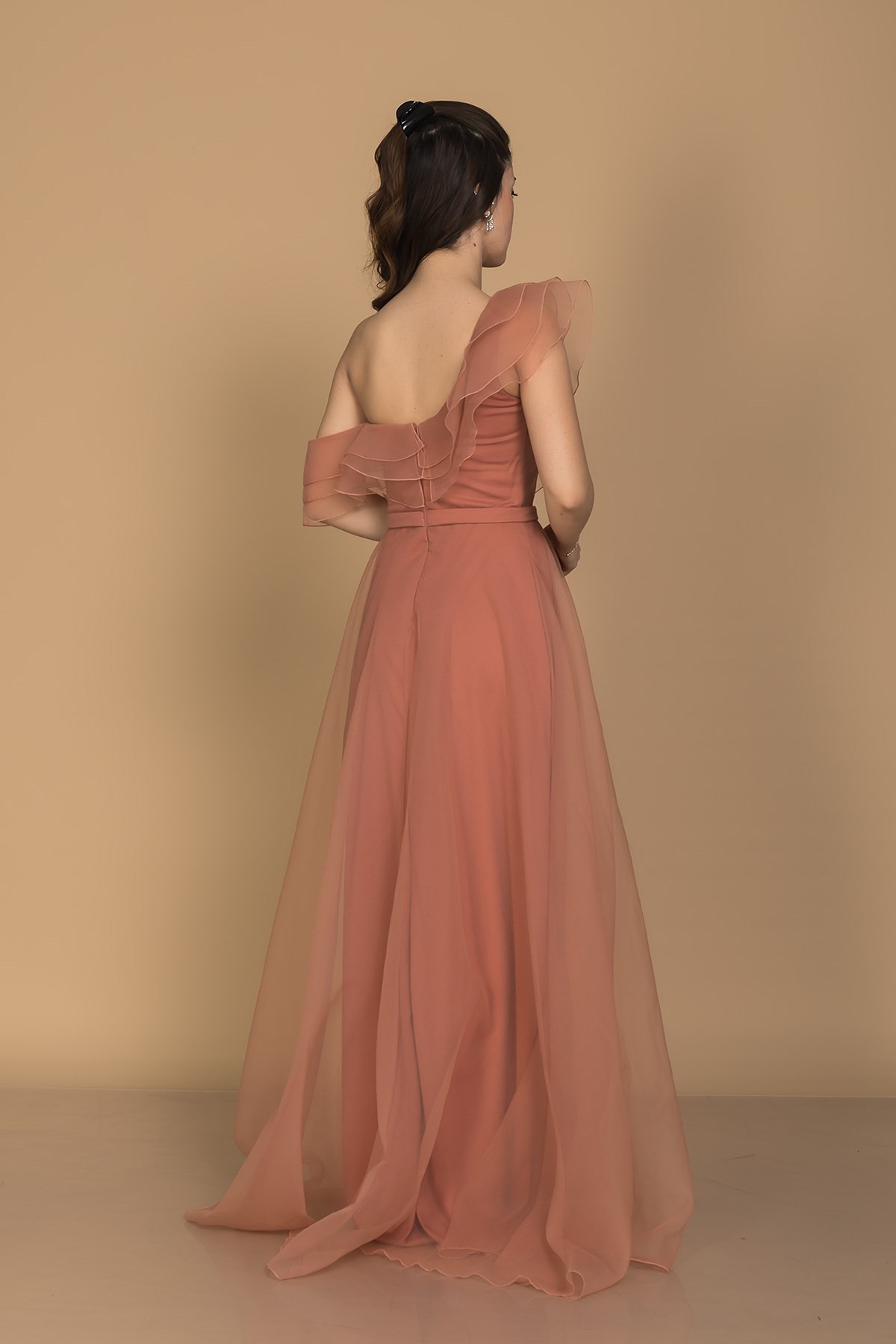 1356 Organze Tül Yaka Omuz Valonlu Uzun Nişanlık Elbise