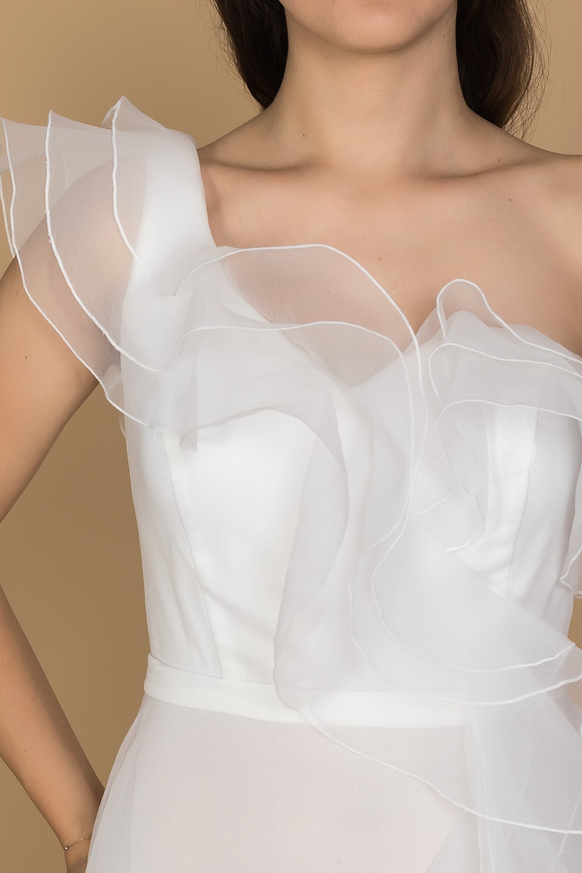 1356 Organze Tül Yaka Omuz Valonlu Uzun Nişanlık Elbise