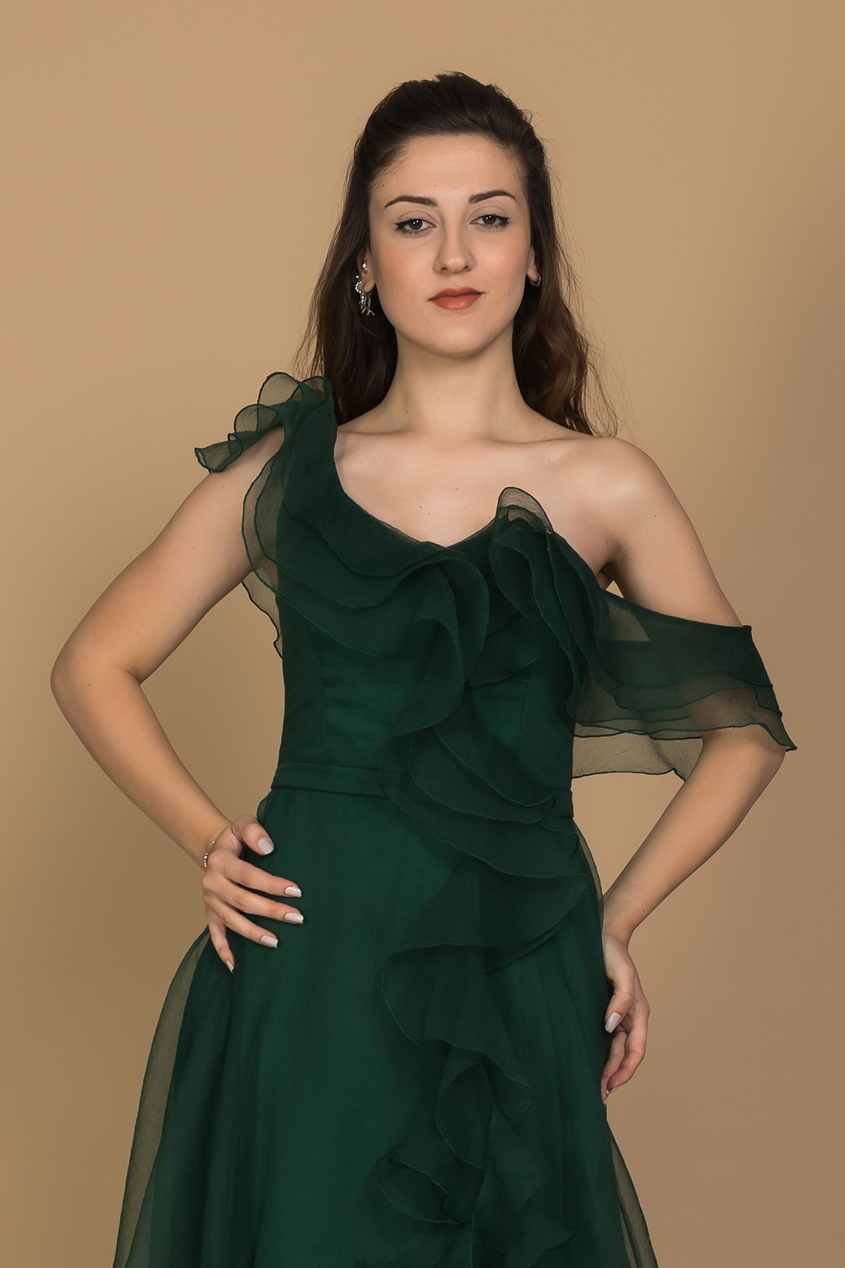 1356 Organze Tül Yaka Omuz Valonlu Uzun Nişanlık Elbise