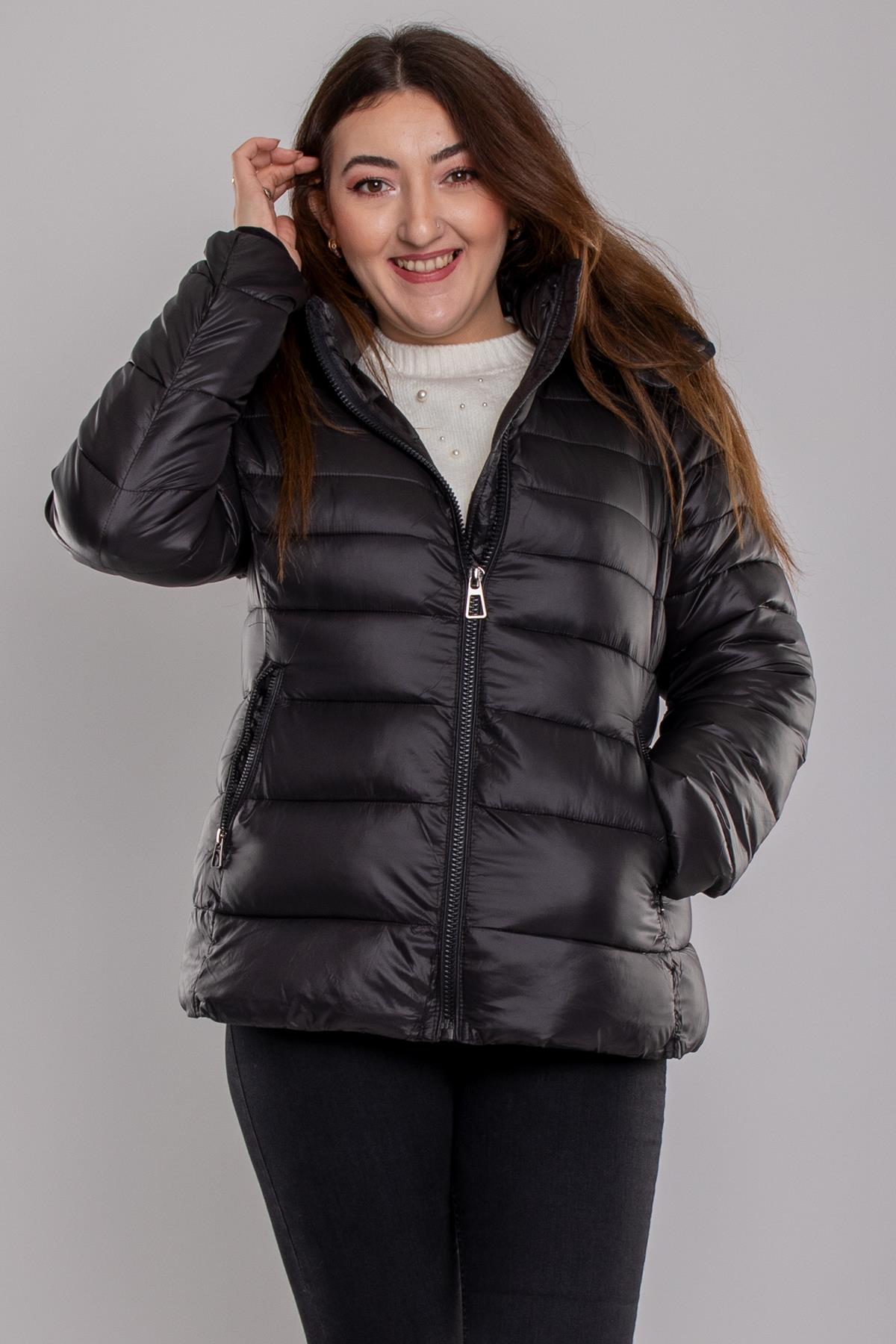 1377 Düz Desen Parlak Kapüşonlu Astarlı Kısa Mont