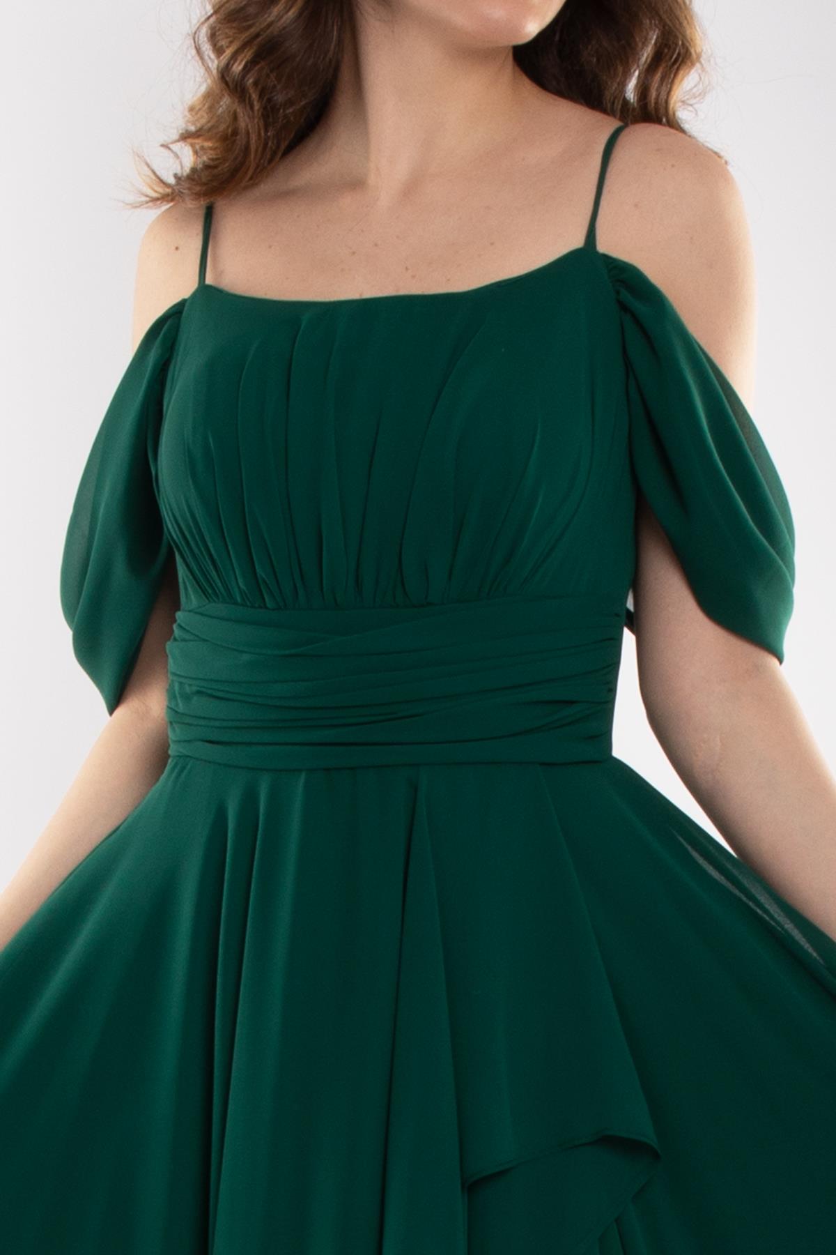 1380 İp Askı Göğüs Drape Yanı Fırfırlı Uzun Şifon Elbise