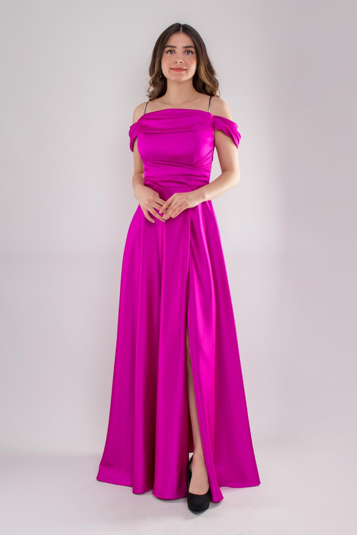 1440 Şalyaka Beli Drape İpAskı Uzun Saten Elbise