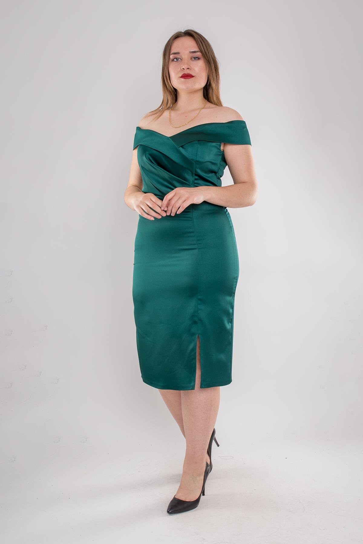 1483 Büyük Beden Madonna Yaka Beli Drape Straplez Kısa Saten Elbise