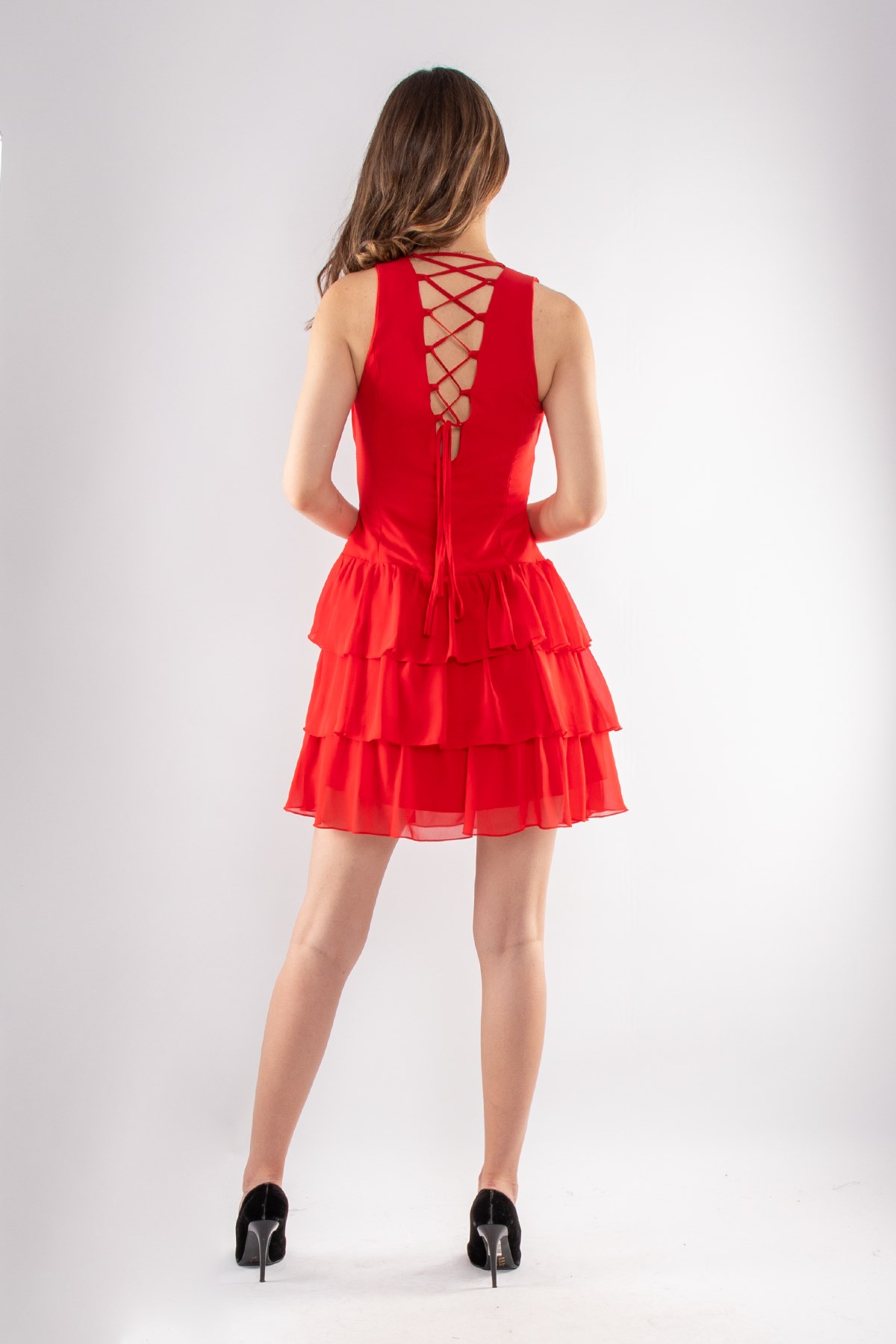 1548 Beli Çapraz Tokalı Kolsuz Kısa Şifon Elbise