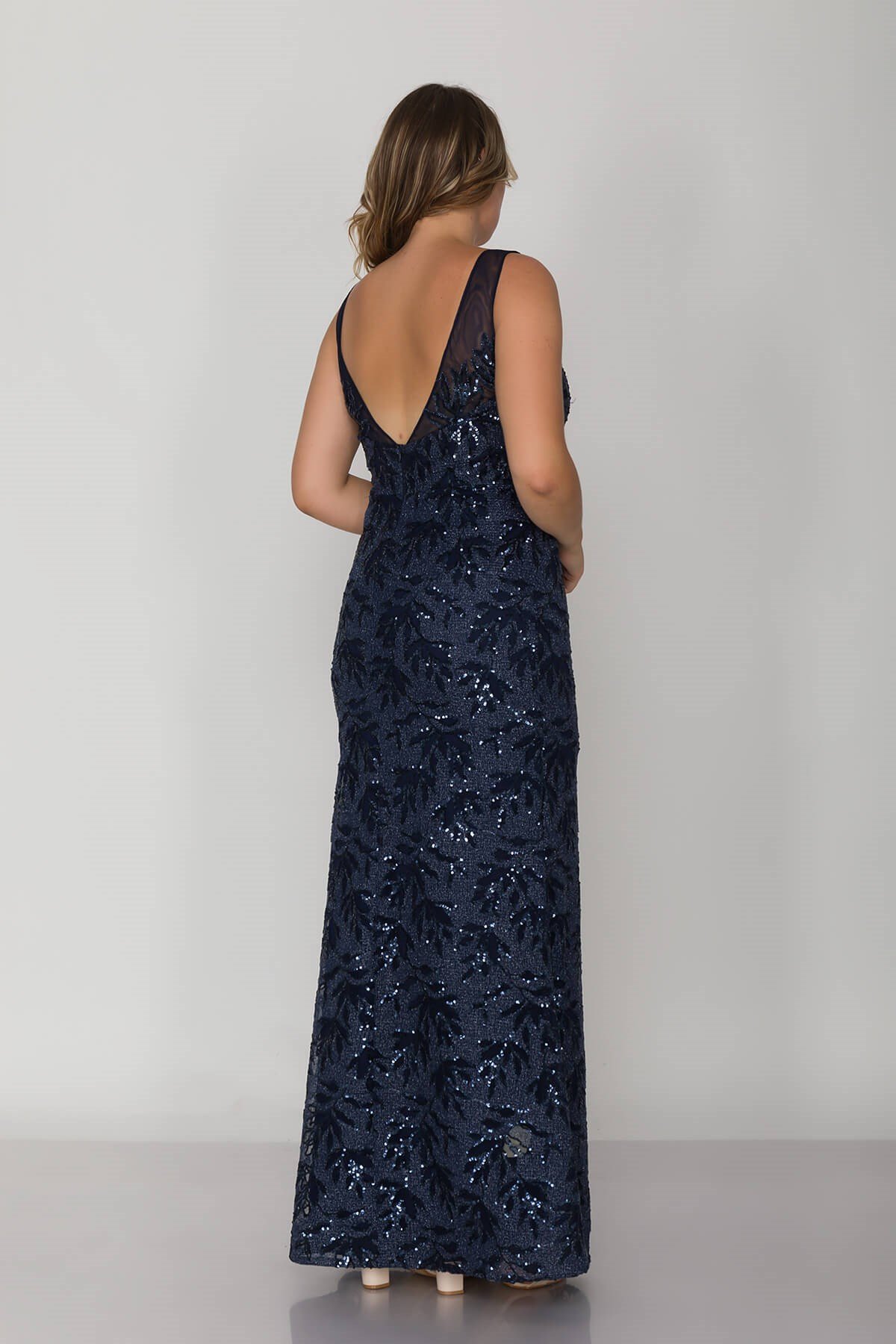 20214 Büyük Beden Yaprak Desen Lazer Kesim Balık Uzun Abiye