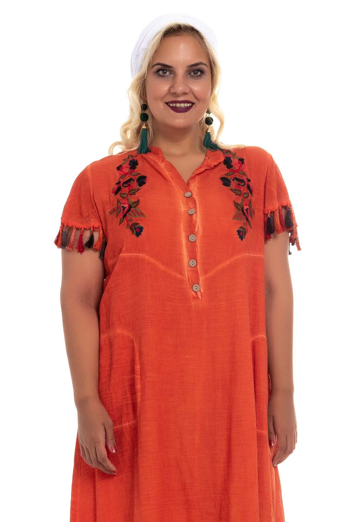 2053 Kol Ve EtekUcu Püskül Viscon Batik Elbise