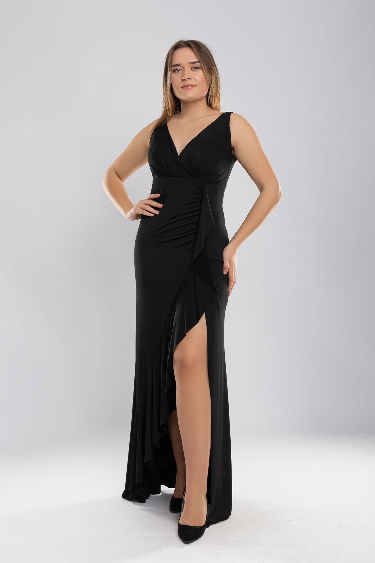 2064 KB Eteği Fırfırlı Saten Uzun Elbise