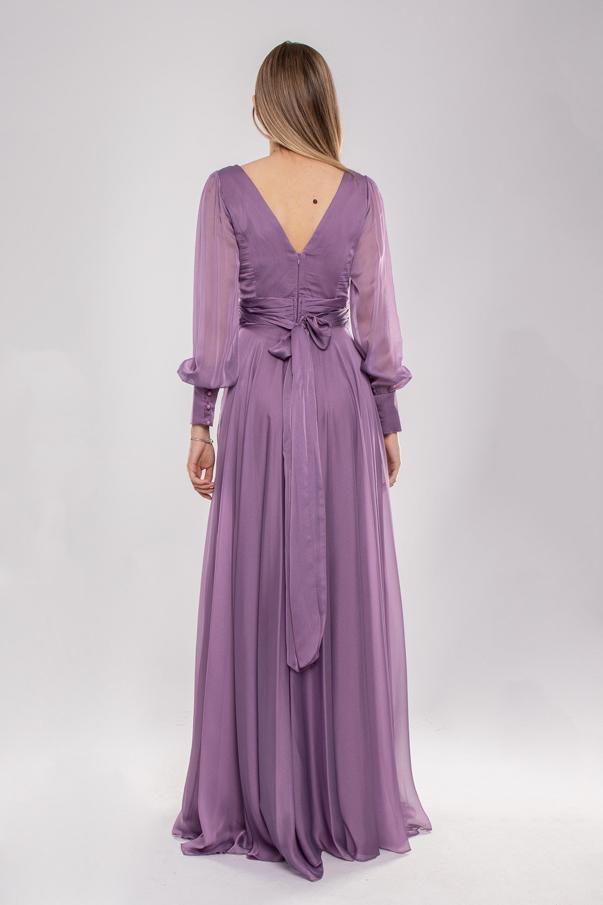 2082 Kristal Şifon Kruvaze Yaka Yırtmaçlı Kollu Uzun Abiye