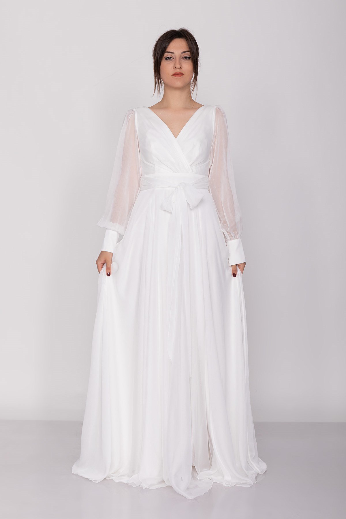 2082 Kristal Şifon Kruvaze Yaka Yırtmaçlı Kollu Uzun Abiye