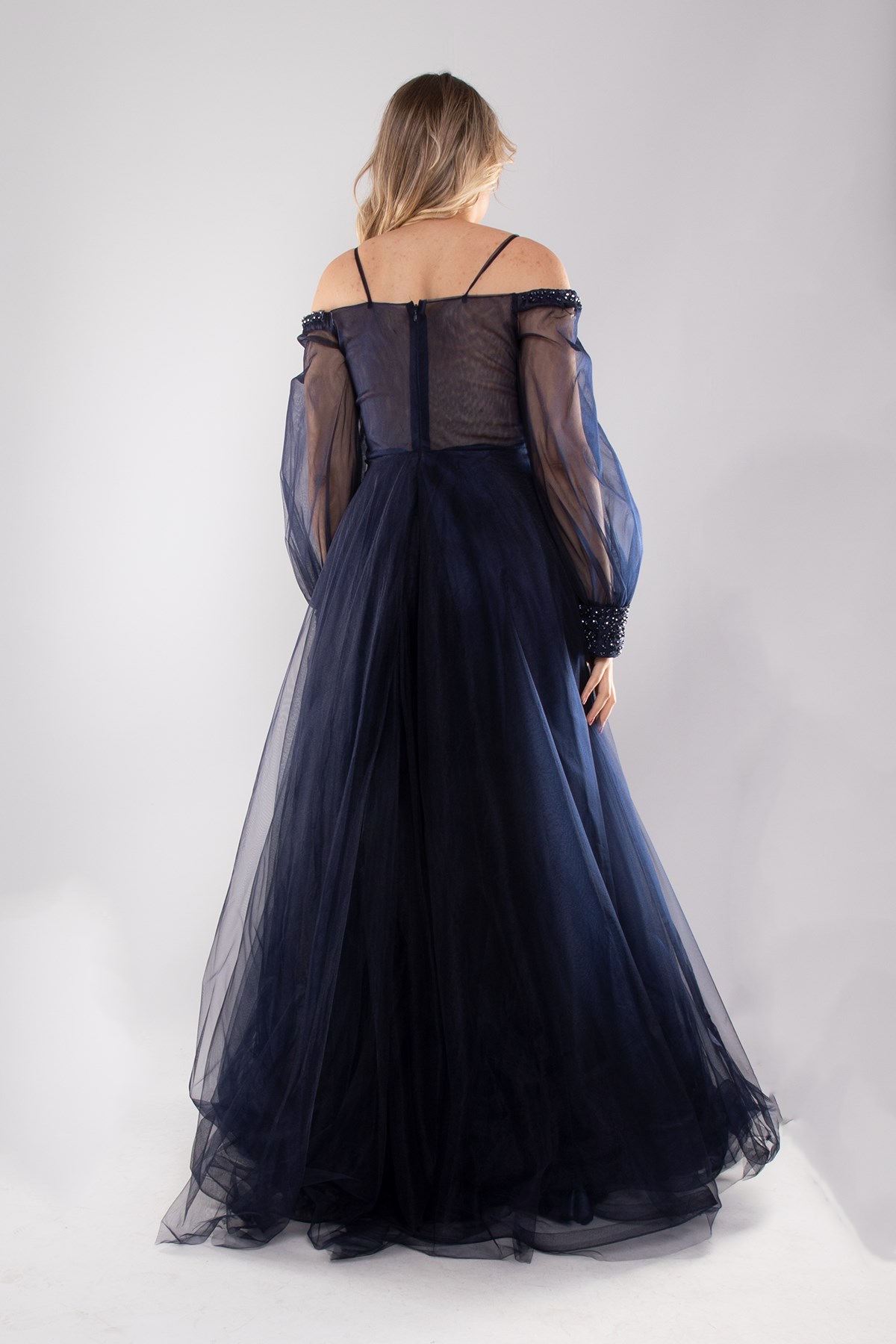 21011 Tam Seri Tül Kol Gögüs Boncuk İşleme Nişanlık