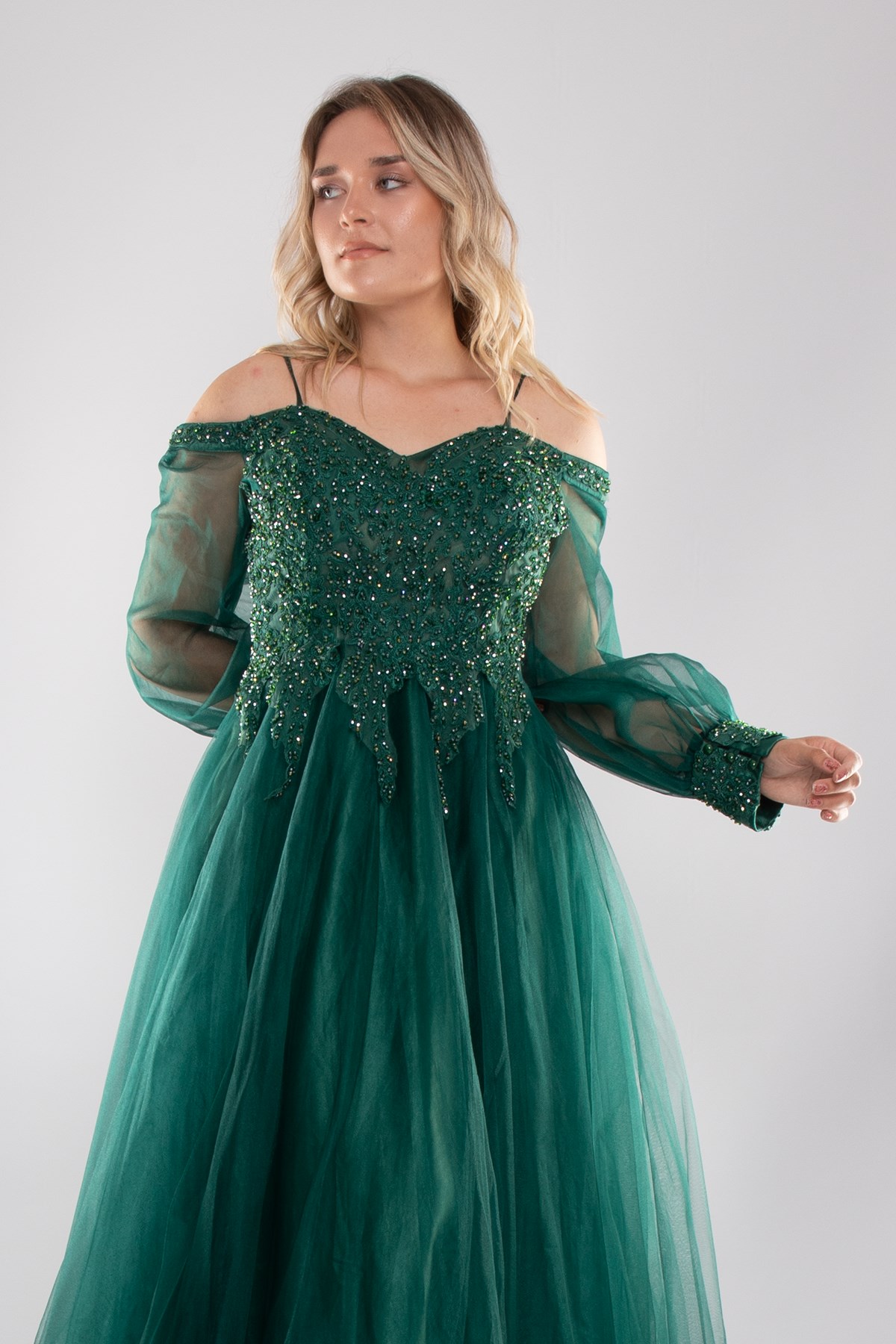 21011 Tam Seri Tül Kol Gögüs Boncuk İşleme Nişanlık