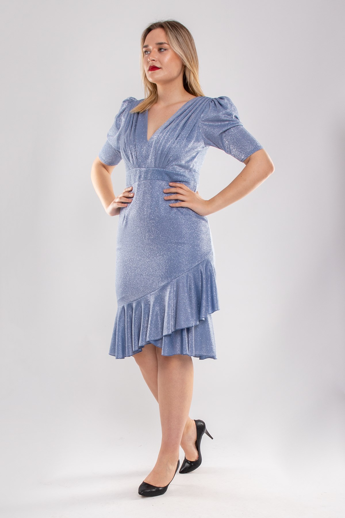 2108 Büyük Beden Karpuz Kol Drapeli Simli Kısa Elbise