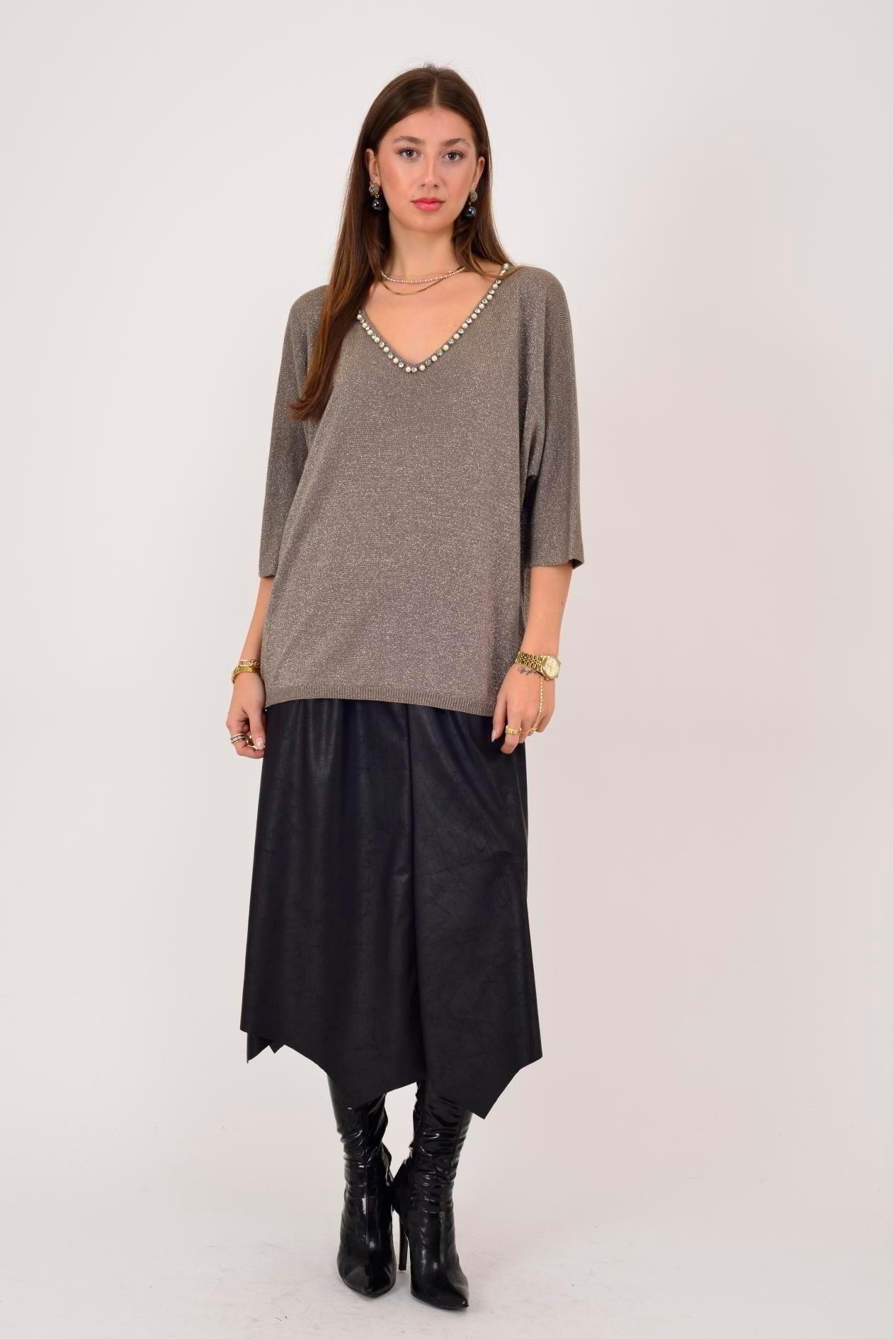 21130 İnci Detay Vyaka Simli Kısa Kol Bluz