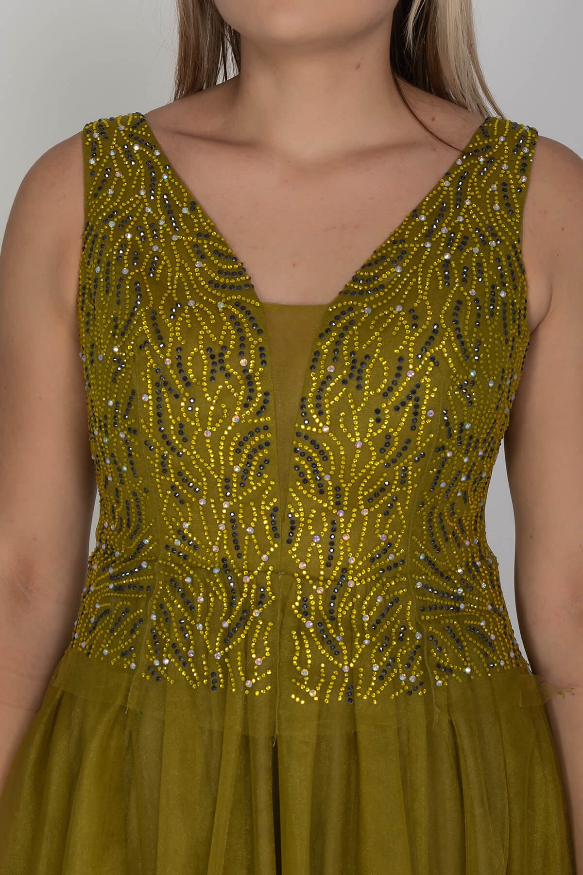 21224 KB Göğüs Suyolu Taş İşleme Vyaka Beli Transparan Tül Nişanlık Elbise