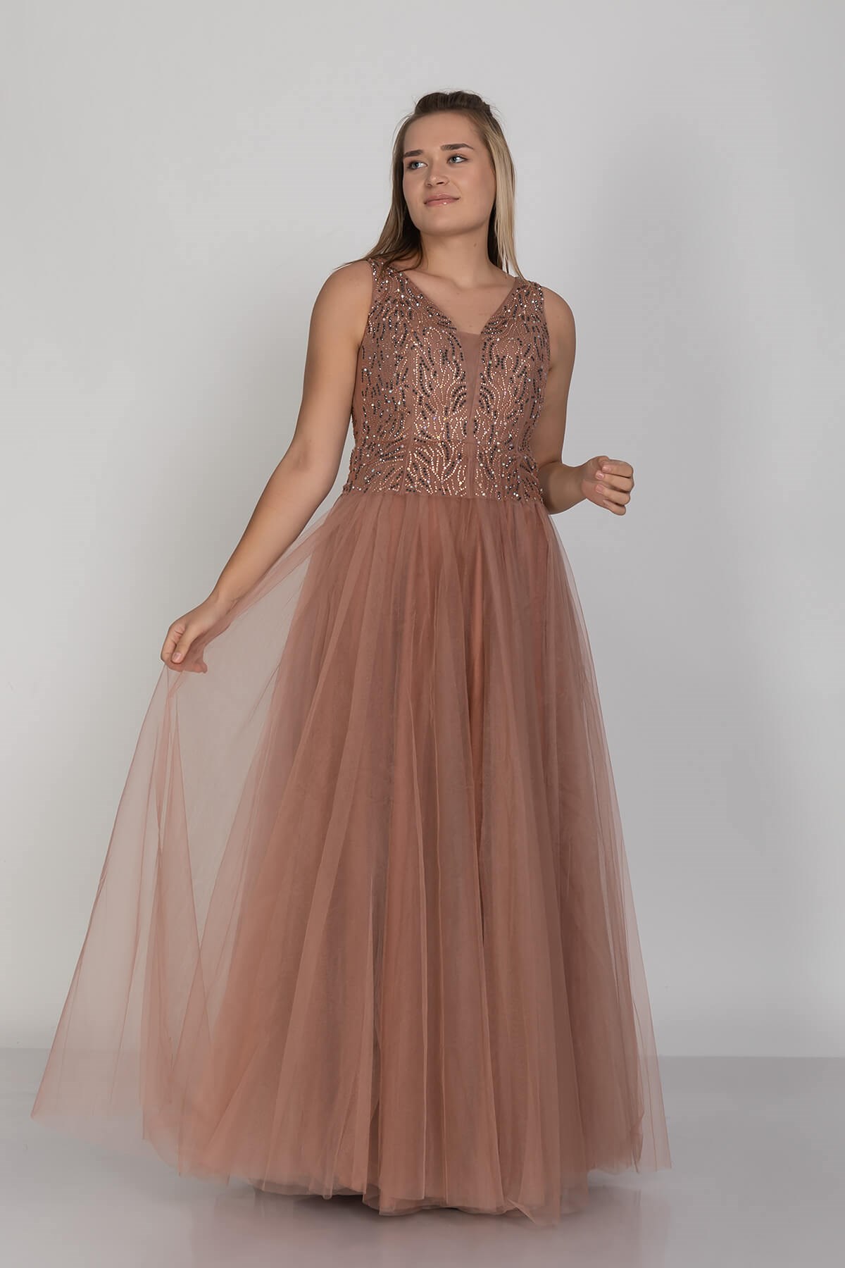 21224 KB Göğüs Suyolu Taş İşleme Vyaka Beli Transparan Tül Nişanlık Elbise