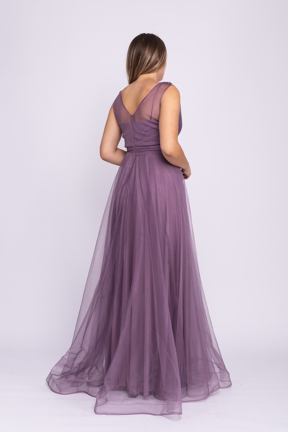 21249 Kruvaze Yaka Çiçek Detaylı Organze Tül Uzun Elbise