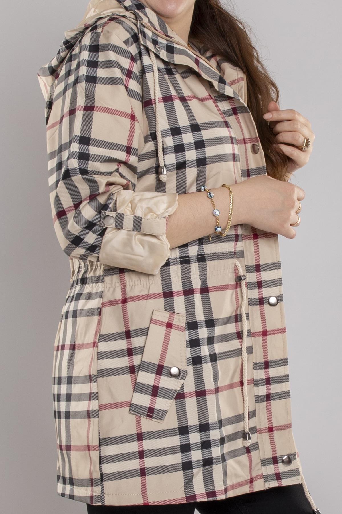 2125-1 Büyük Beden Beli Bağcıklı Karışık Desenli Kapüşonlu Astarlı Pamuklu Yağmurluk