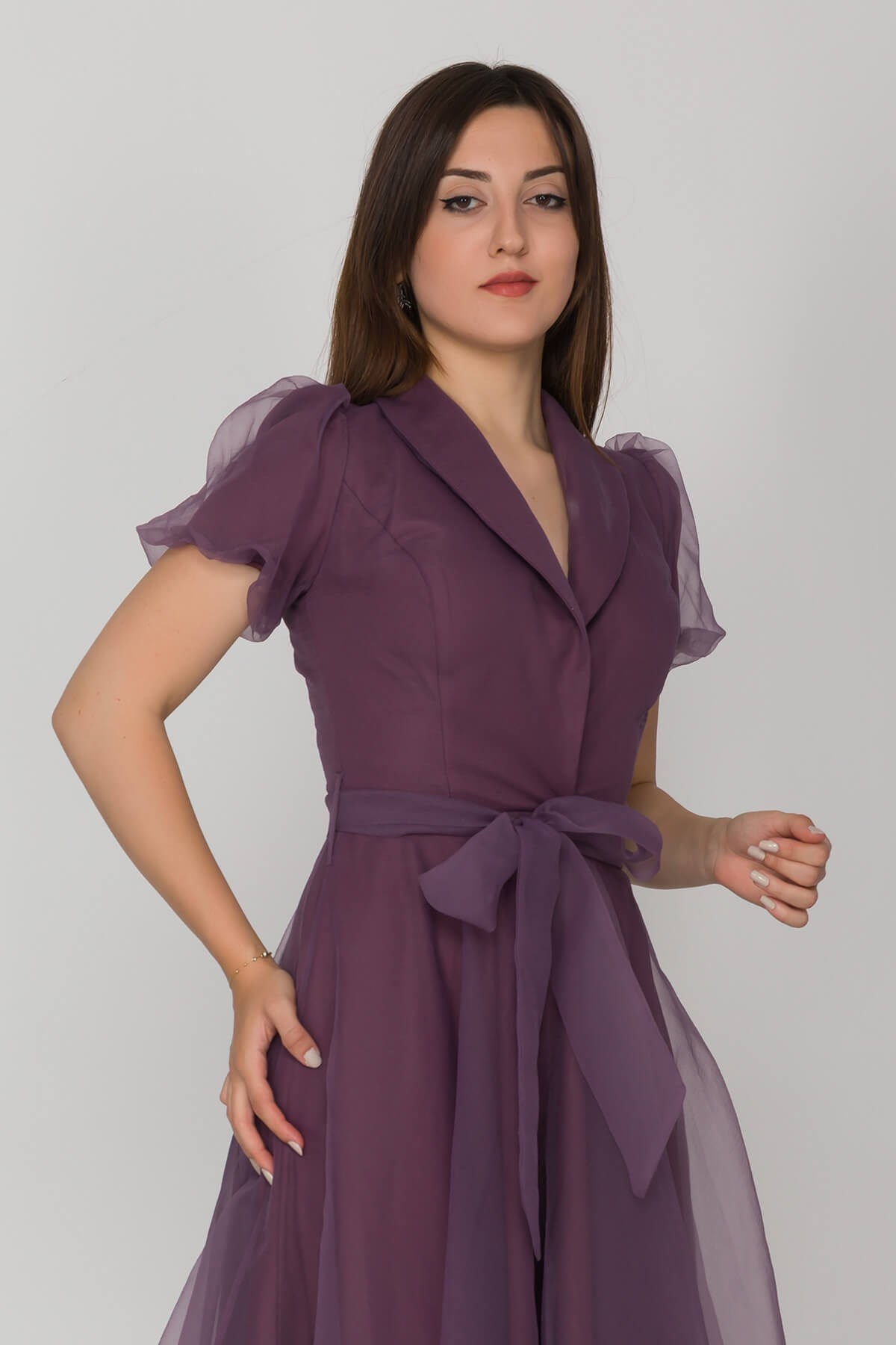 2136 Ceket Yaka Balon Kol Organze Midiboy Kuşaklı Elbise