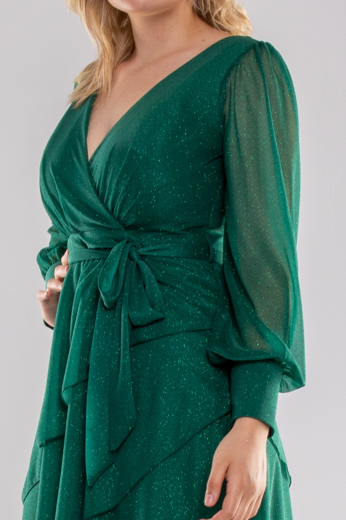 2138 Büyük Beden Simli Uzun Tül Kol Eteği Katlı Kısa Elbise