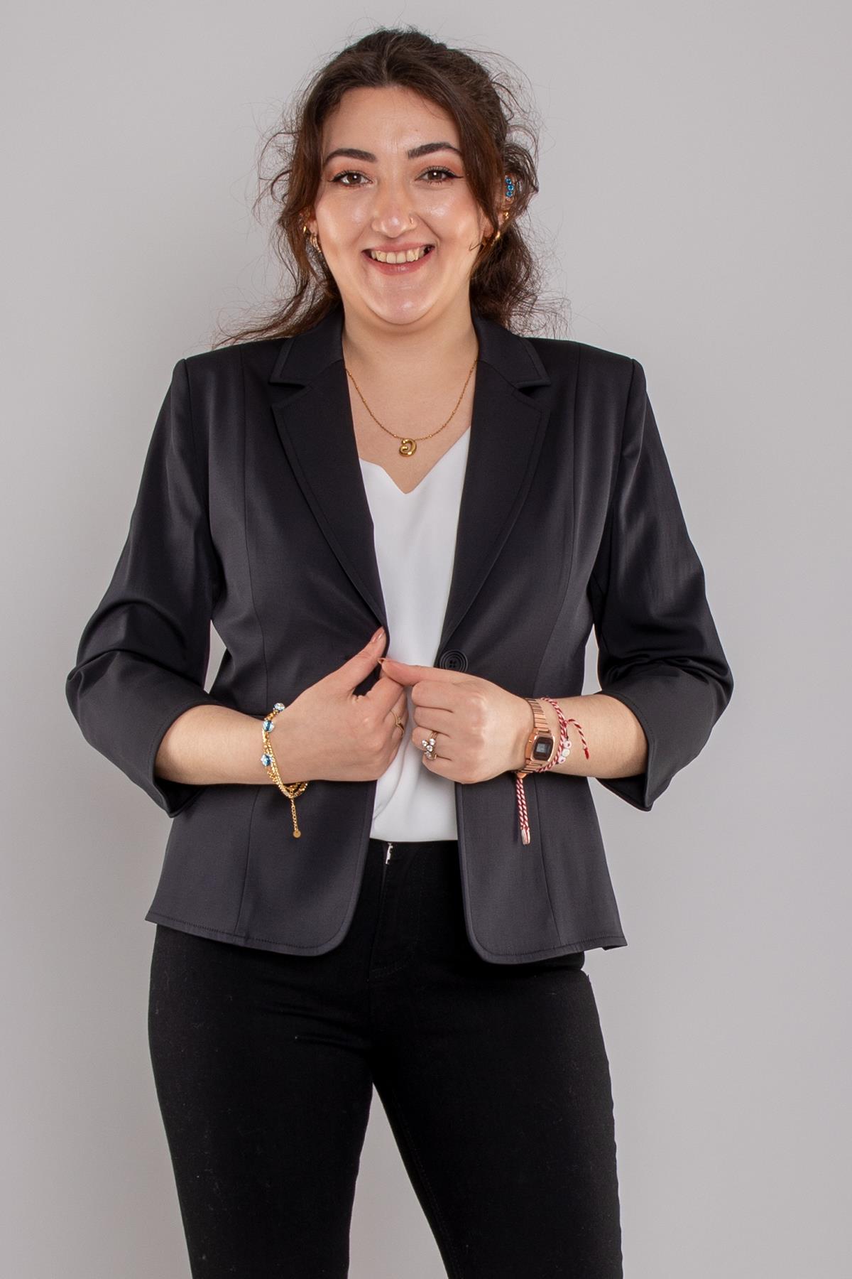 224 Büyük Beden Truvakar Kol Yırtmaçlı Tek Düğme Keten Ceket