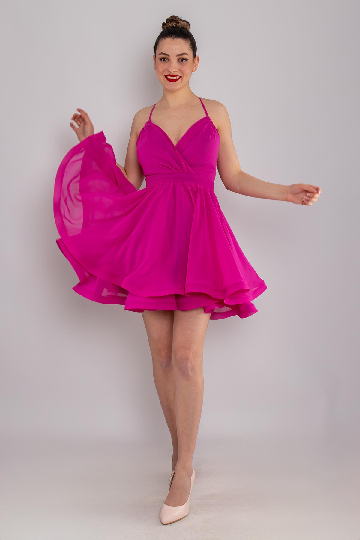 237 İp Askılı Sırt Bağlamalı Kloş Kısa Elbise