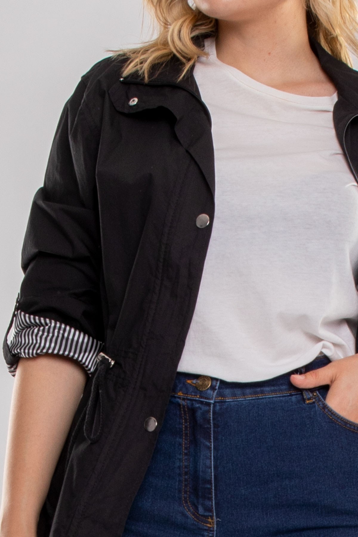 2381 Büyük Beden Beli Bağcıklı Kol Katlama Astarsız Pamuk Yağmurluk