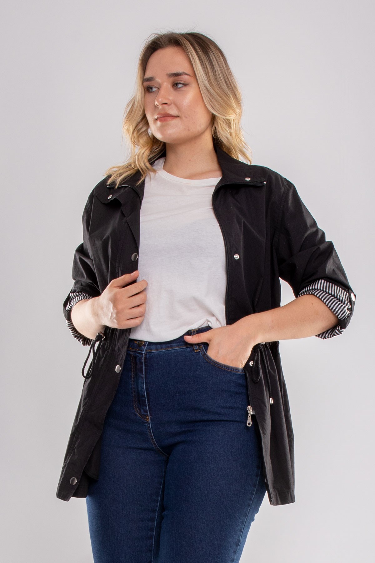 2381 Büyük Beden Beli Bağcıklı Kol Katlama Astarsız Pamuk Yağmurluk