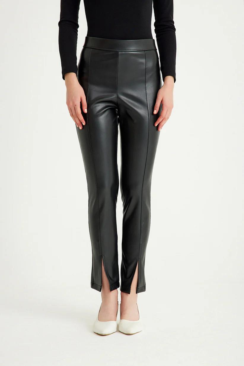 23K232 Önü Yırtmaçlı Deri Tayt Pantolon