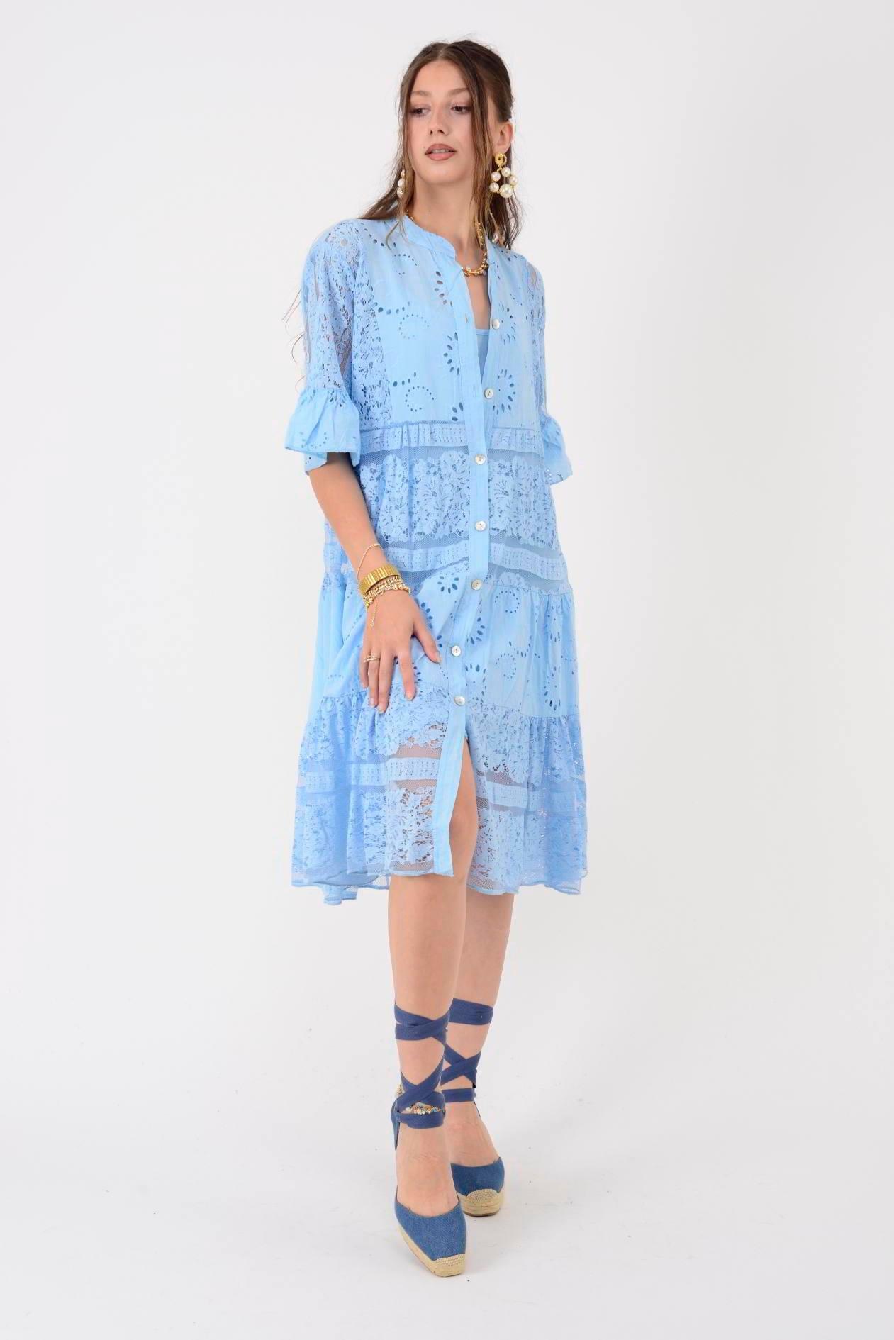 24029 Dantelli Kısa Kol Düğmeli Kısa Astarlı Elbise