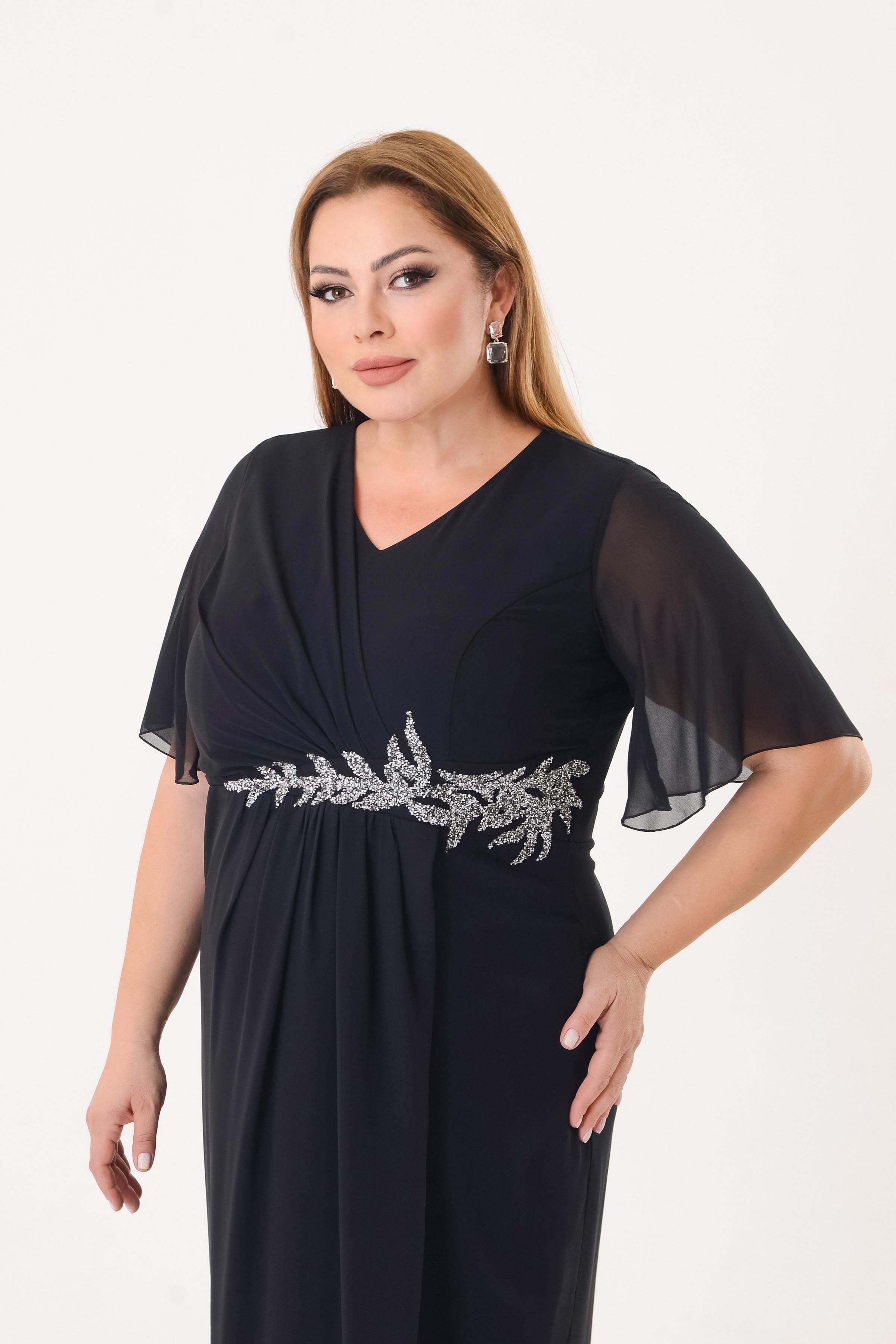 2438 Büyük Beden Beli Taşlı Vyaka Kısa Şifon Elbise