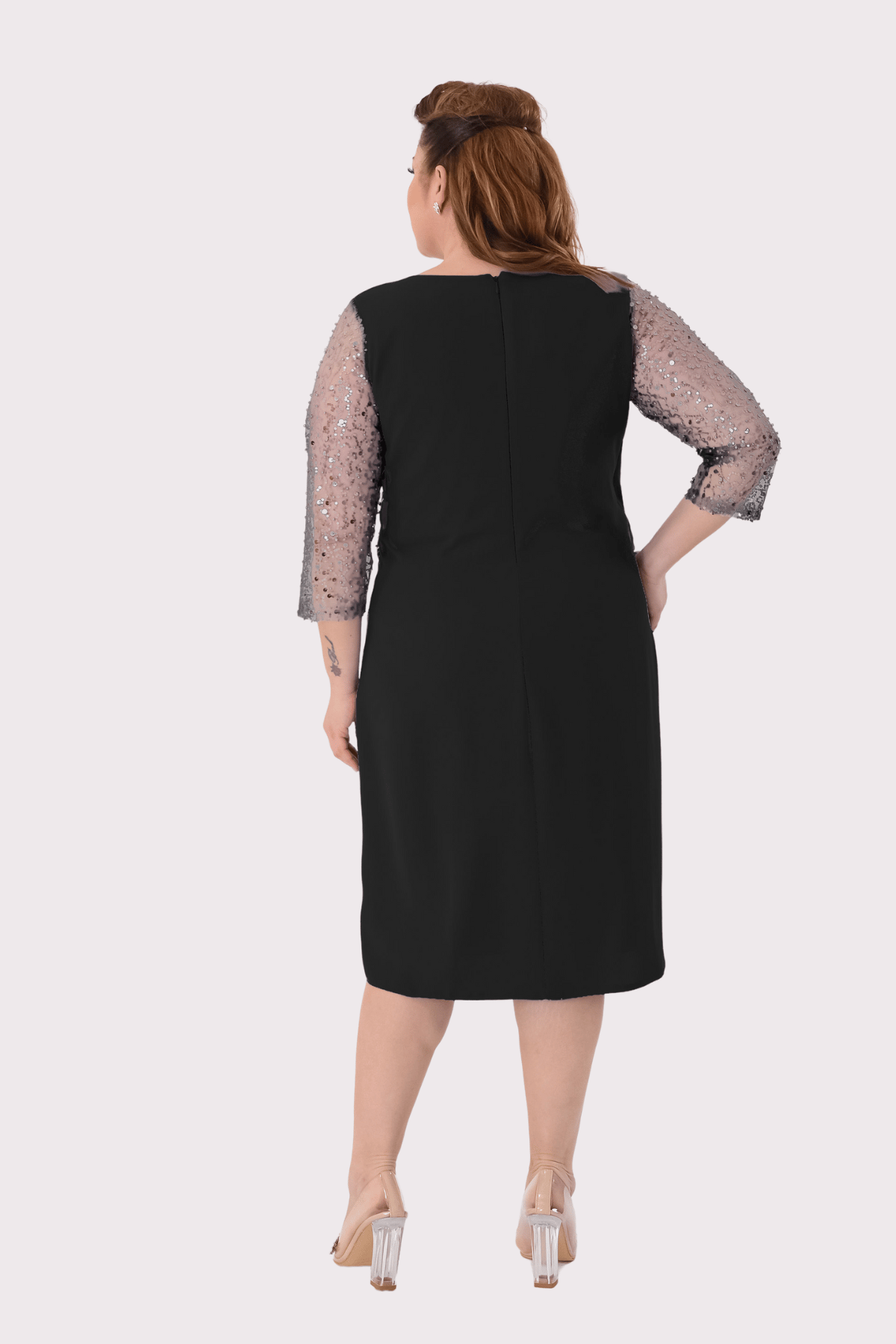 2457 Büyük Beden Pulpayet Drapeli Tül Kol Kısa Krep Elbise