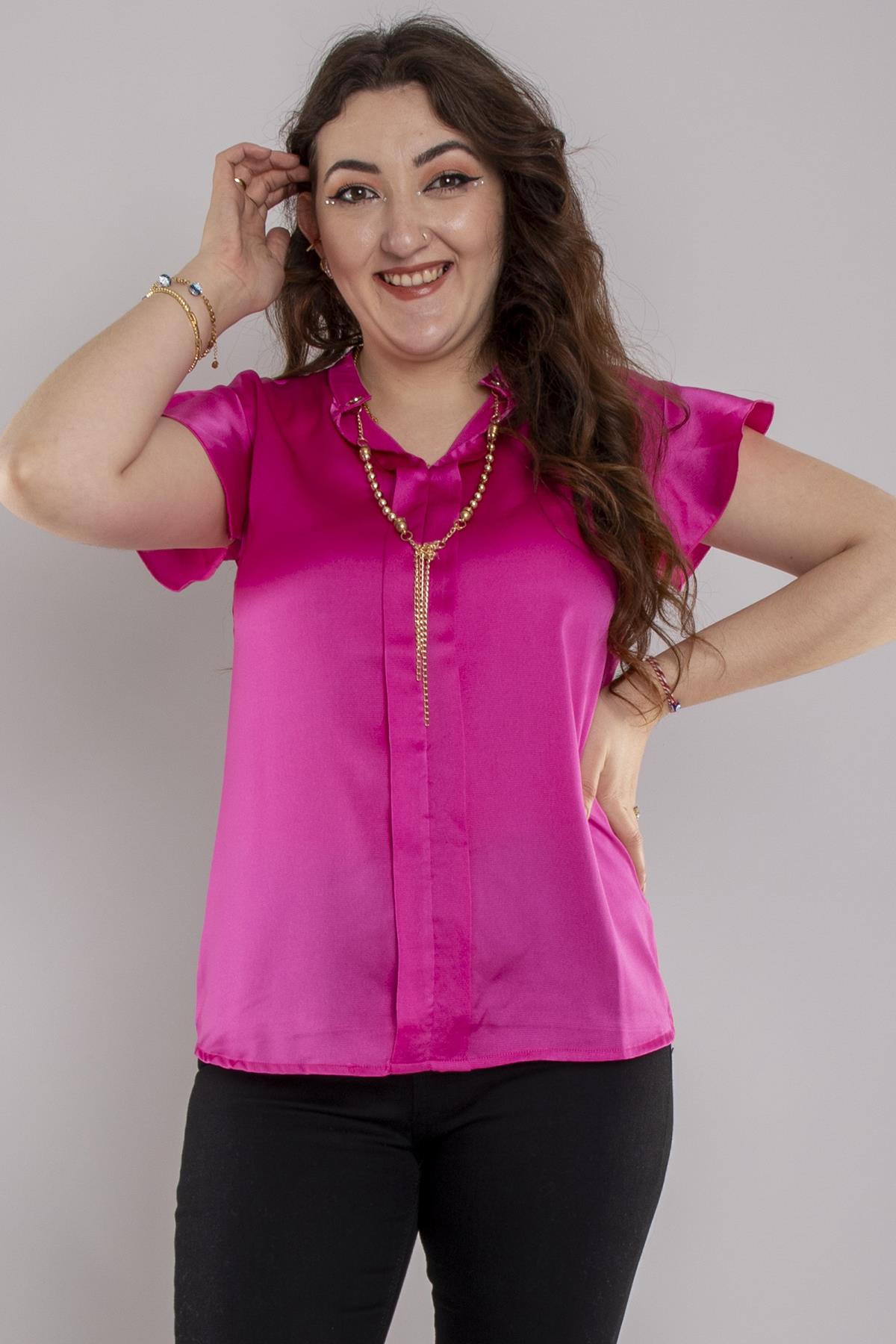 24E053 Yakasız Zincir Kolyeli Saten Fırfırlı Kısa Kol Bluz