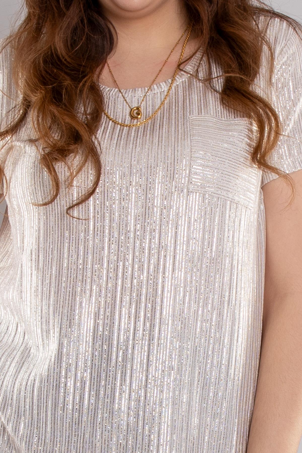 24E080 Bisiklet Yaka Cepli Jakarlı Kısa Kol Bluz