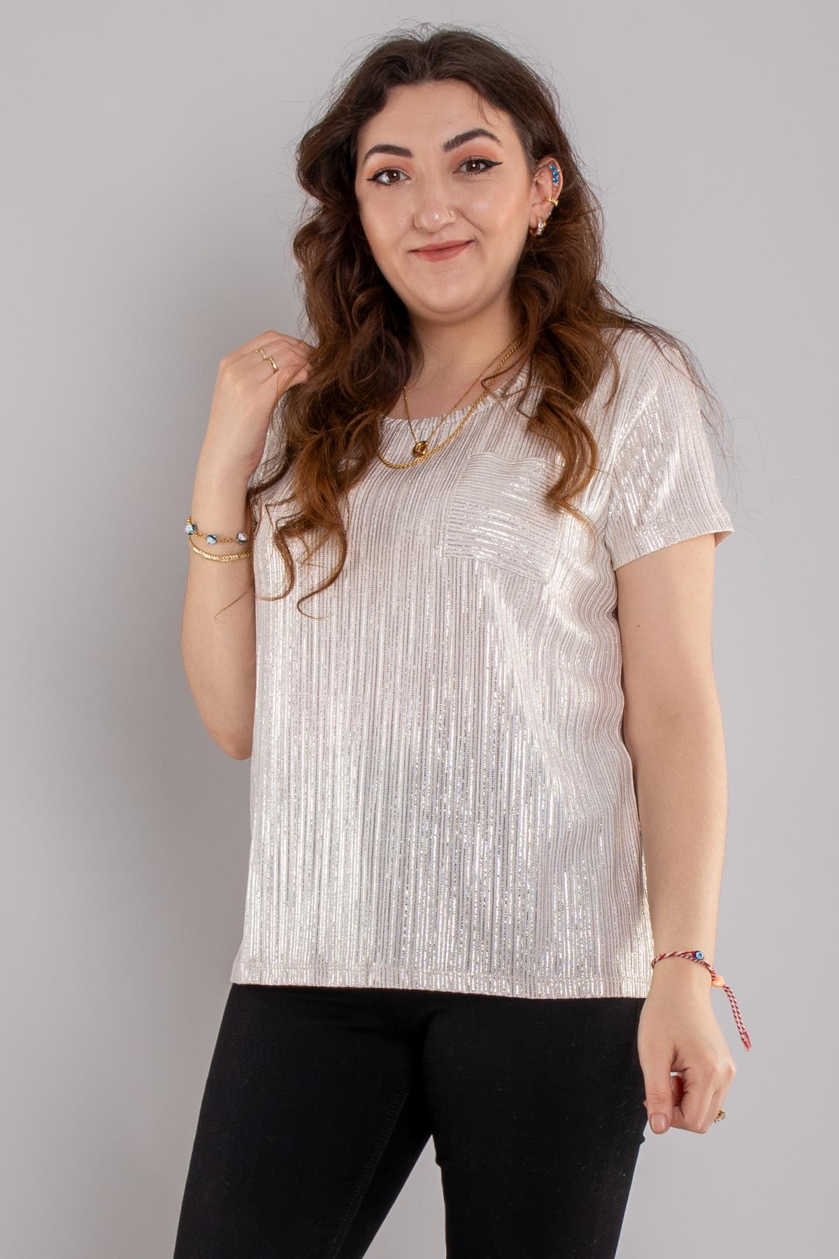 24E080 Bisiklet Yaka Cepli Jakarlı Kısa Kol Bluz