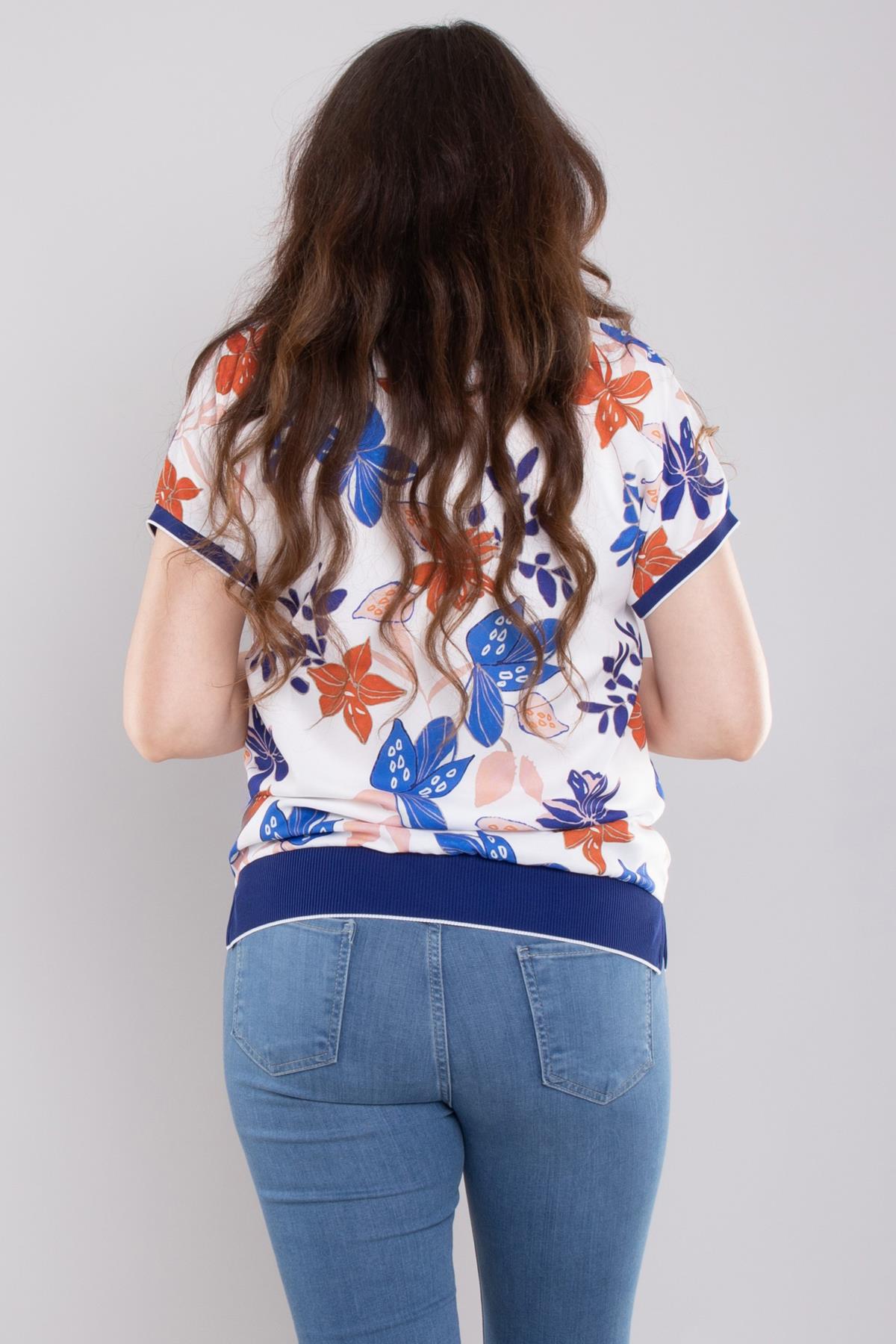 24E107 Polo Yaka Desenli Şifon Kısa Kol Bluz