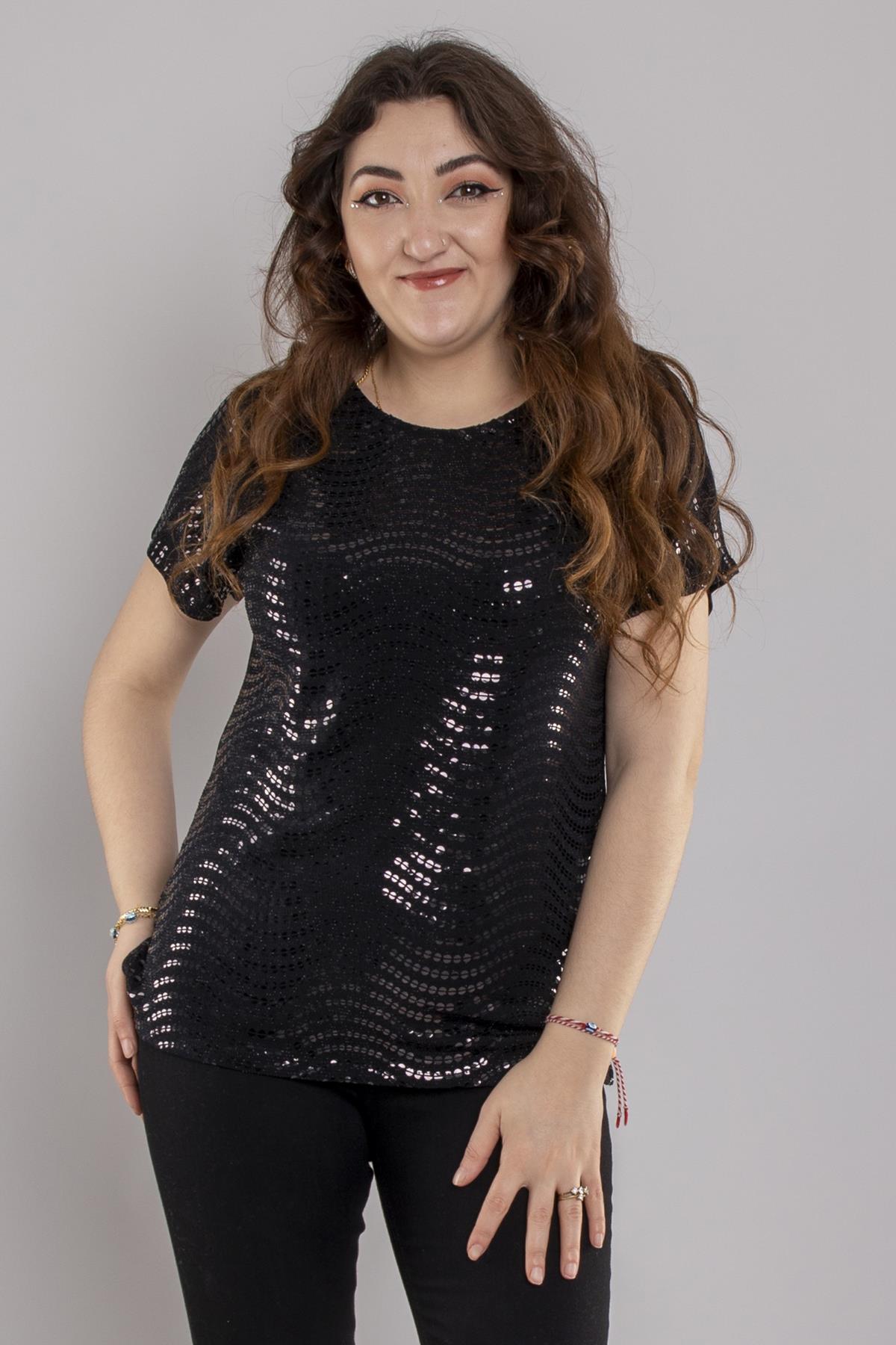 24E157 Sıra Payet Nakışlı Simli Kısa Kol Bluz