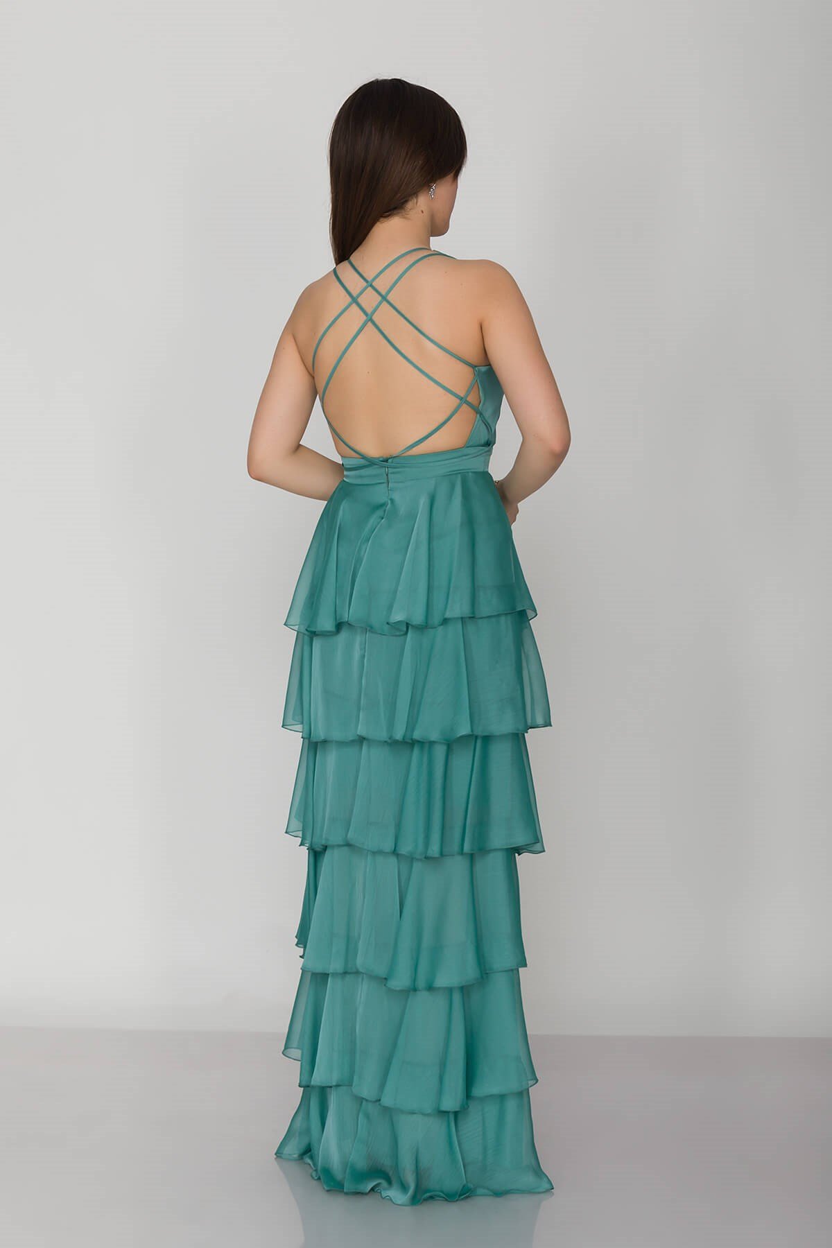 3039 KB Sırtı Çapraz İpli Eteği Katkat Kristal Şifon Uzun Elbise