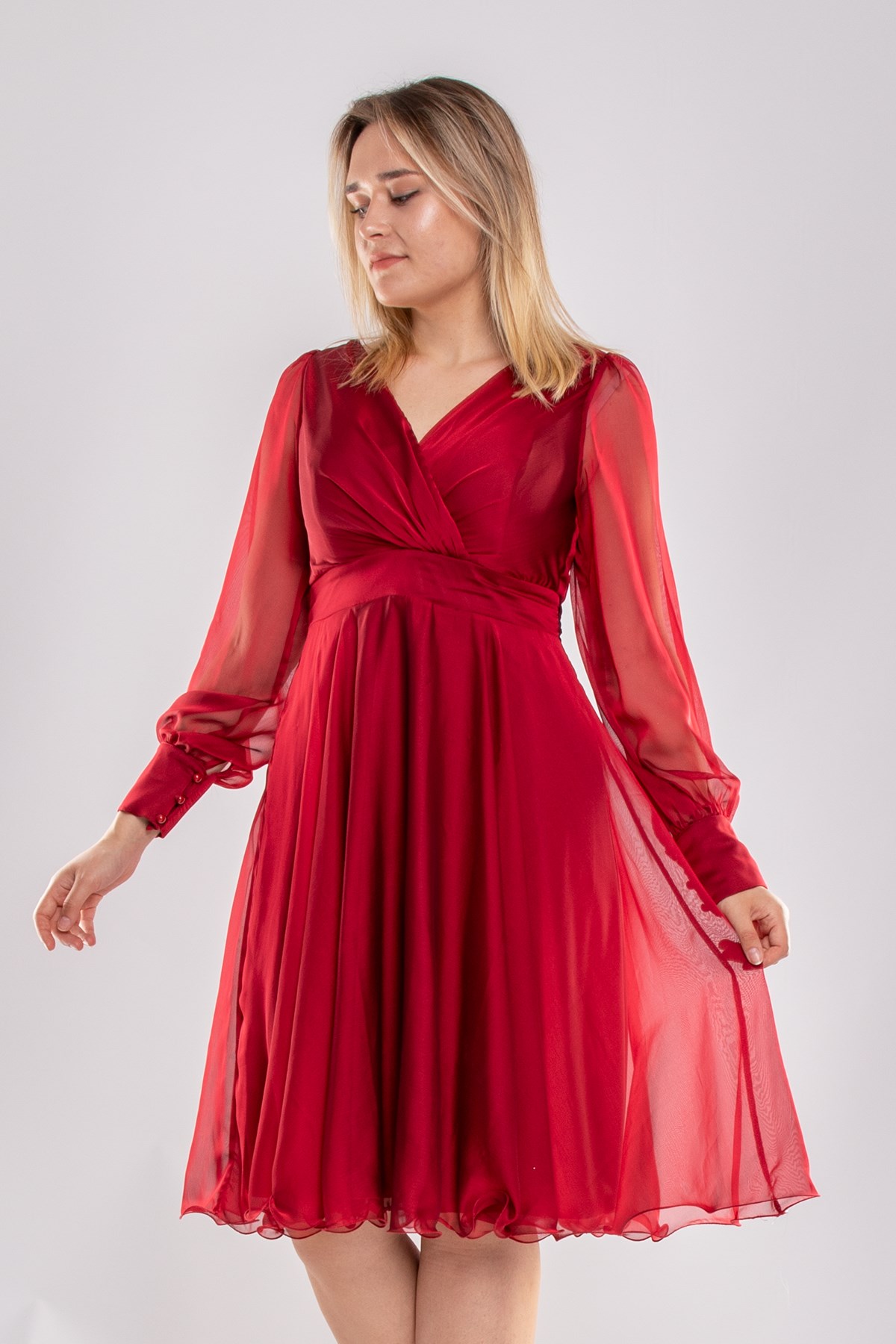 3050 Büyük Beden İpek Saten Kruvaze Yaka Uzun Tül Kol Kısa Kloş Elbise